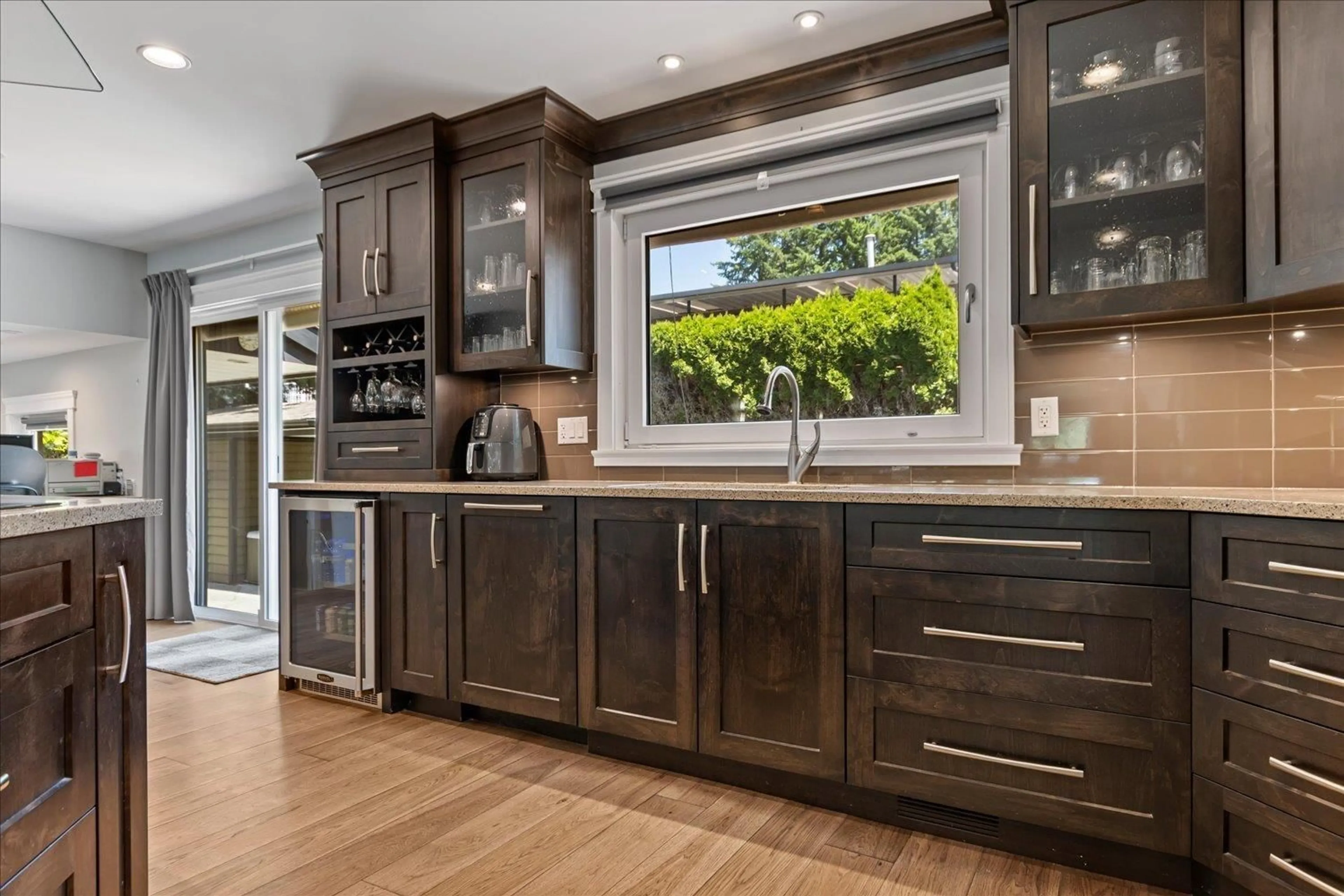 Unknown for 3672 BURNSIDE DRIVE, Abbotsford British Columbia V3G1H7