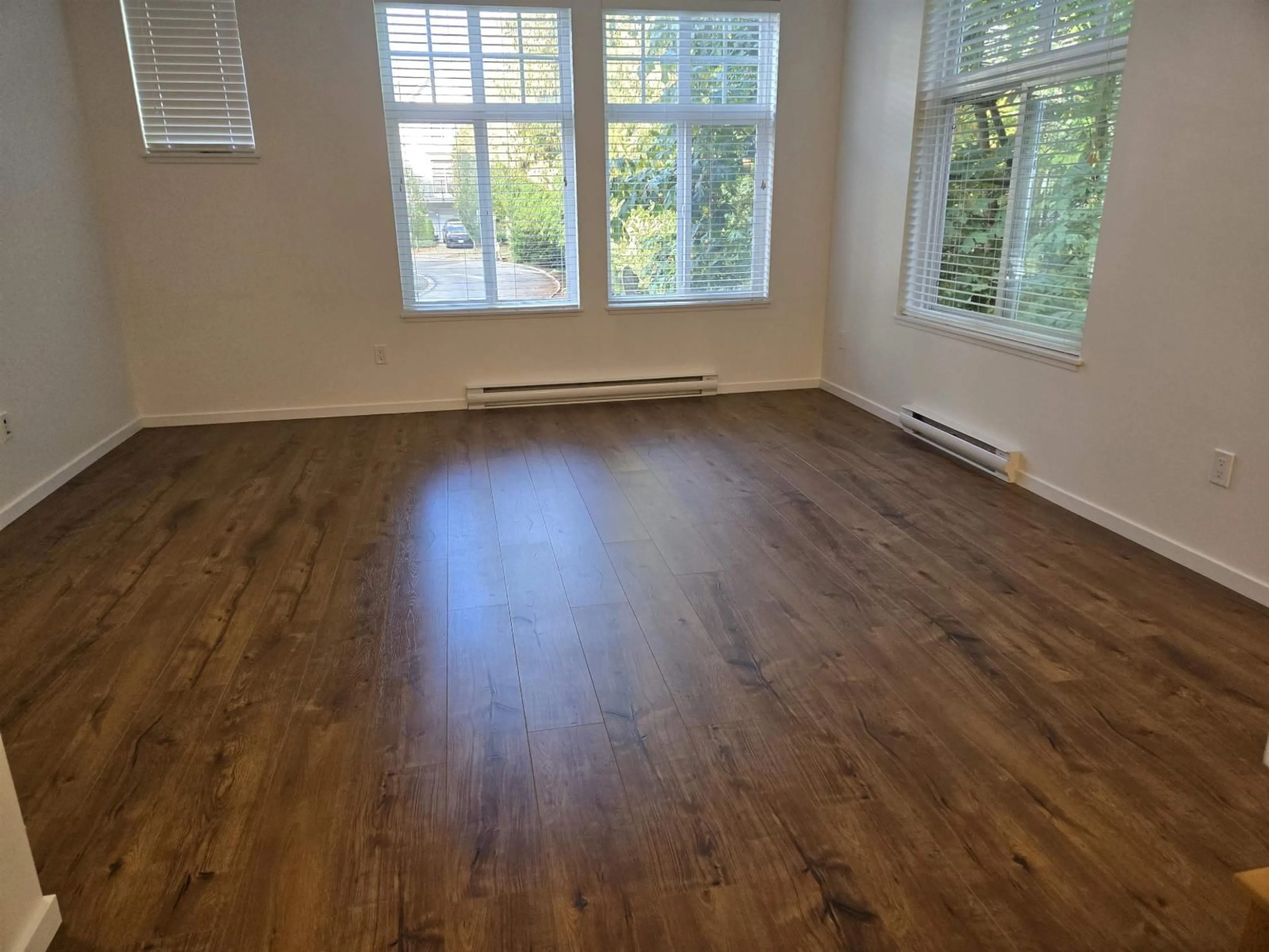 A pic of a room for 39 - 5858 142 STREET, Surrey British Columbia V3X0H2