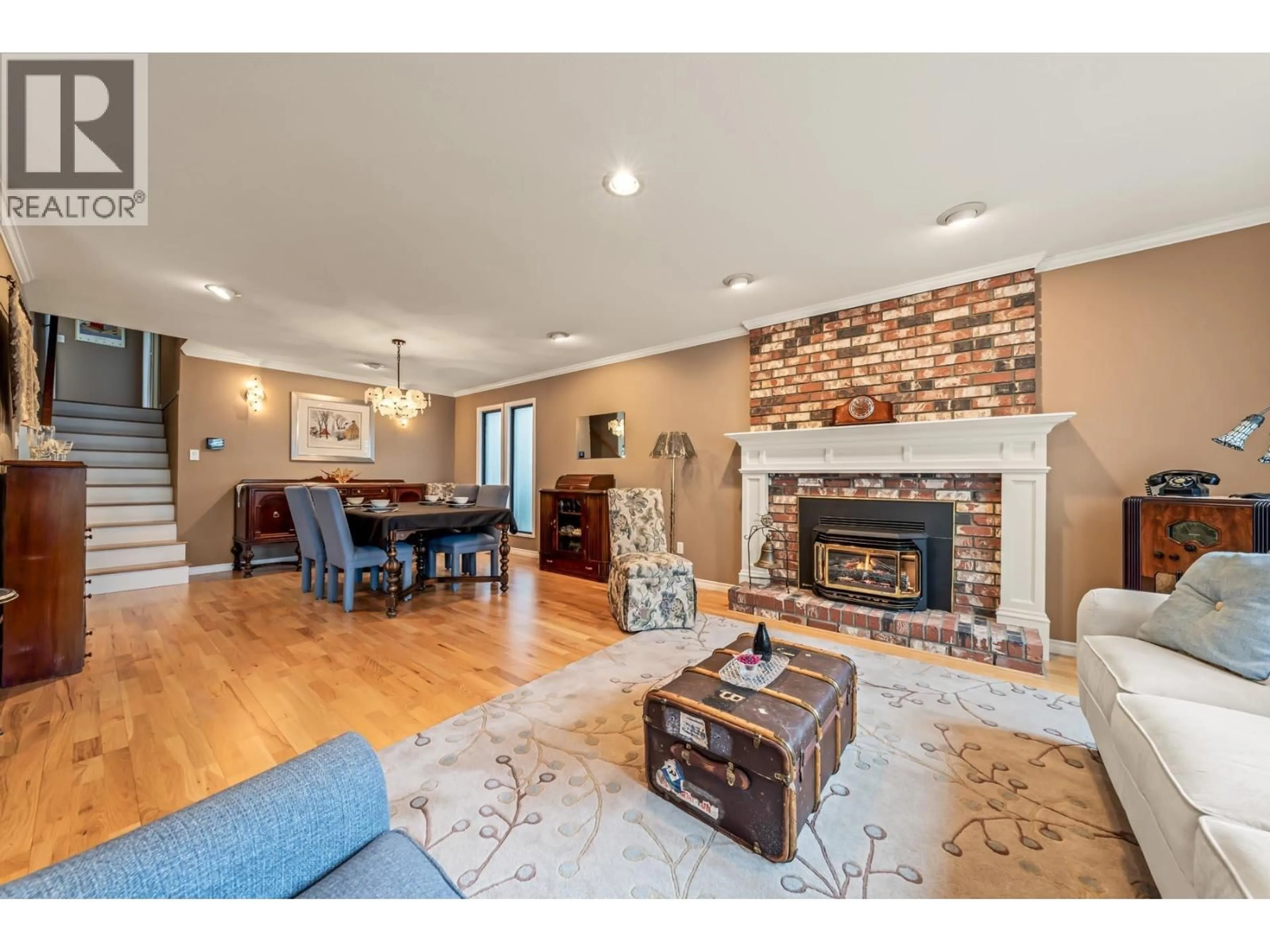 Living room with furniture, unknown for 3162 OXFORD STREET, Port Coquitlam British Columbia V3B4C5