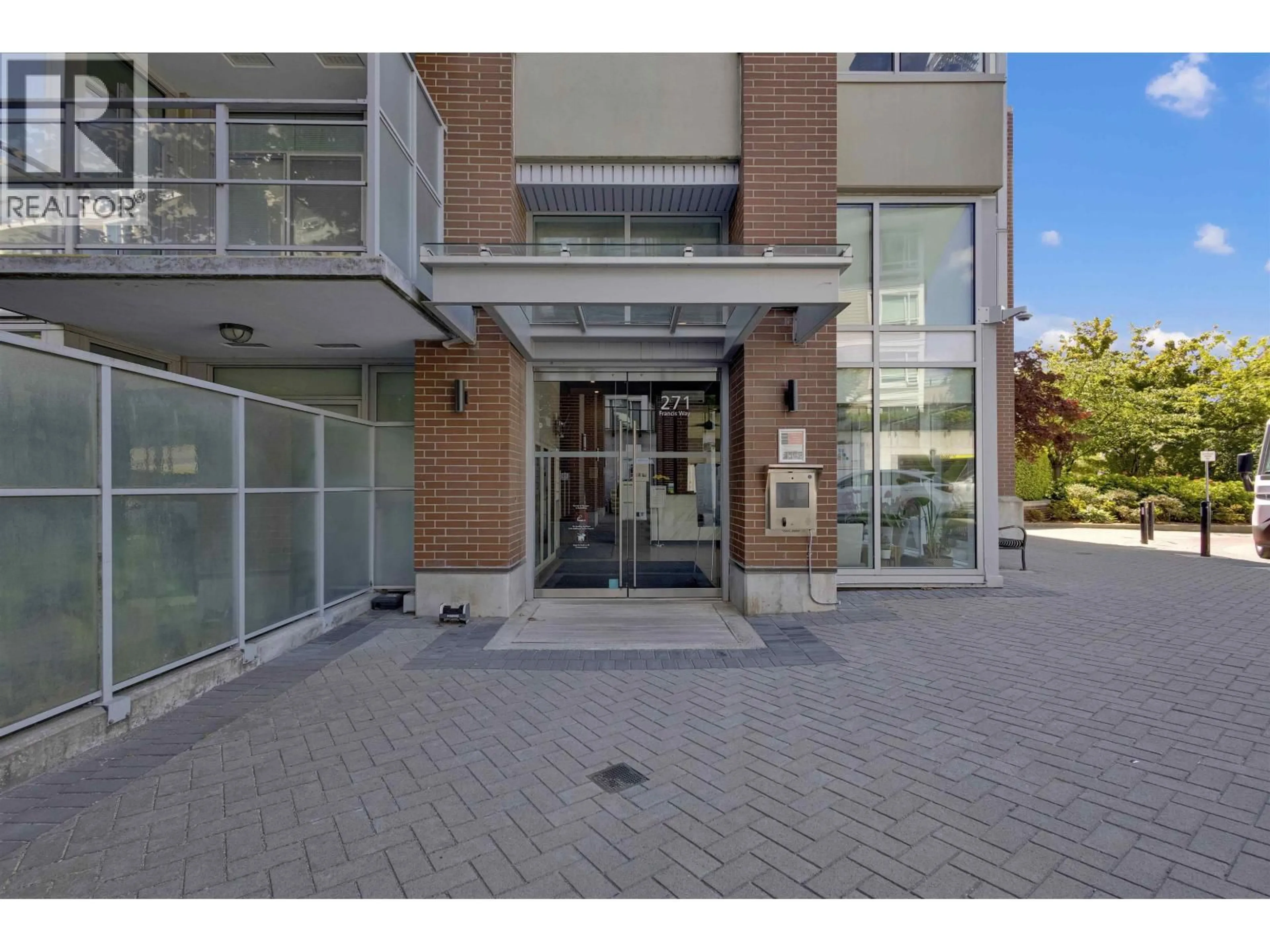 Indoor foyer for 107 - 217 FRANCIS WAY, New Westminster British Columbia V3L0H2