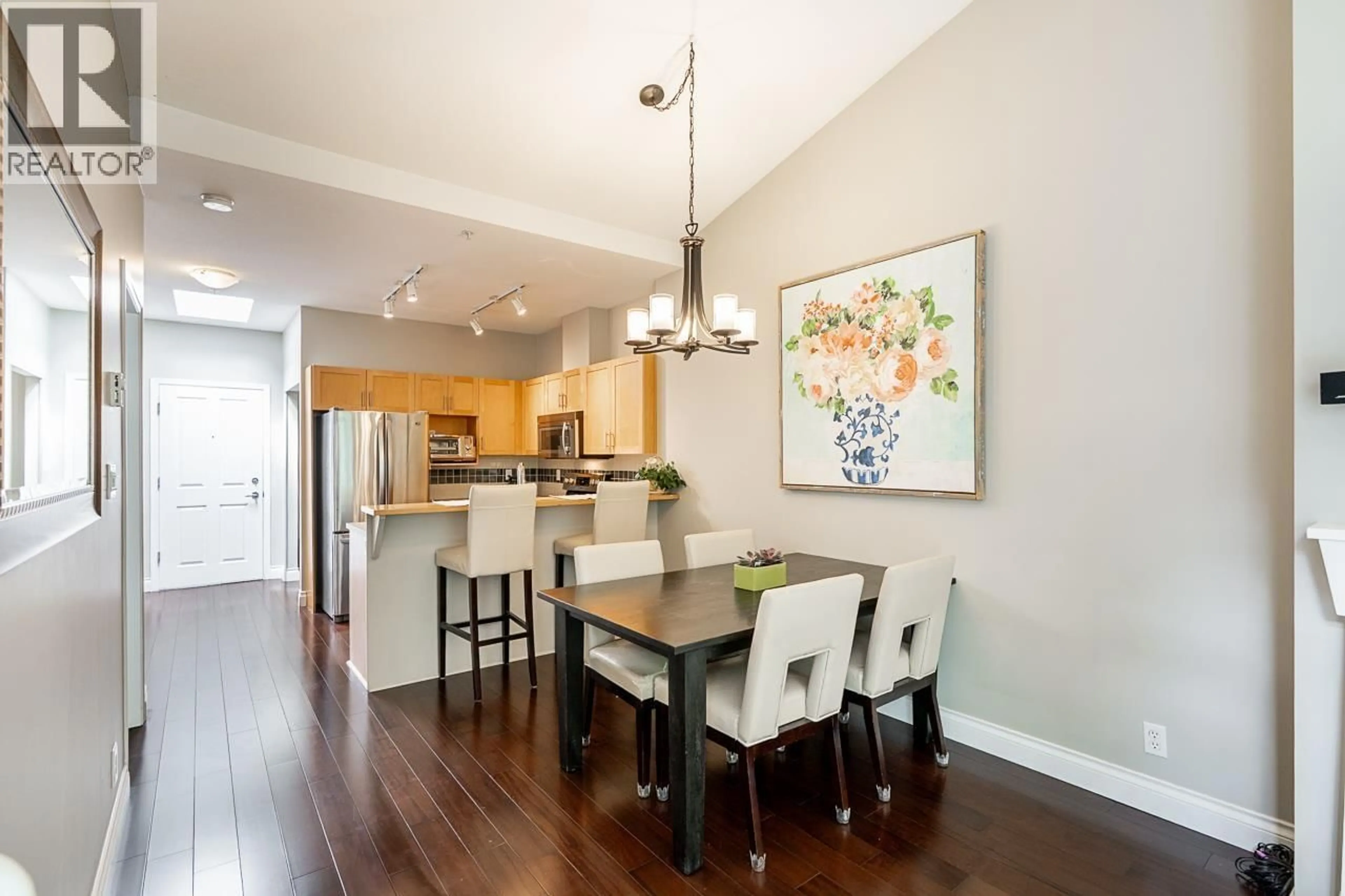 Unknown for 314 - 1675 10TH AVENUE, Vancouver British Columbia V6J2A2