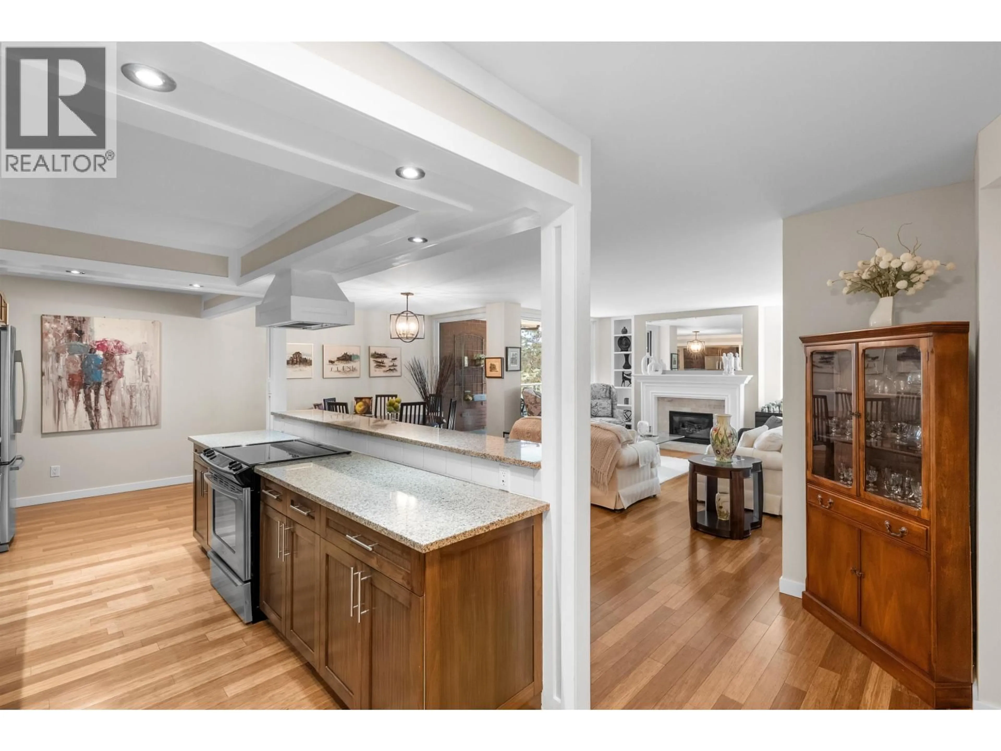 Open concept kitchen, unknown for 304 - 1350 VIEW CRESCENT, Delta British Columbia V4L2K3
