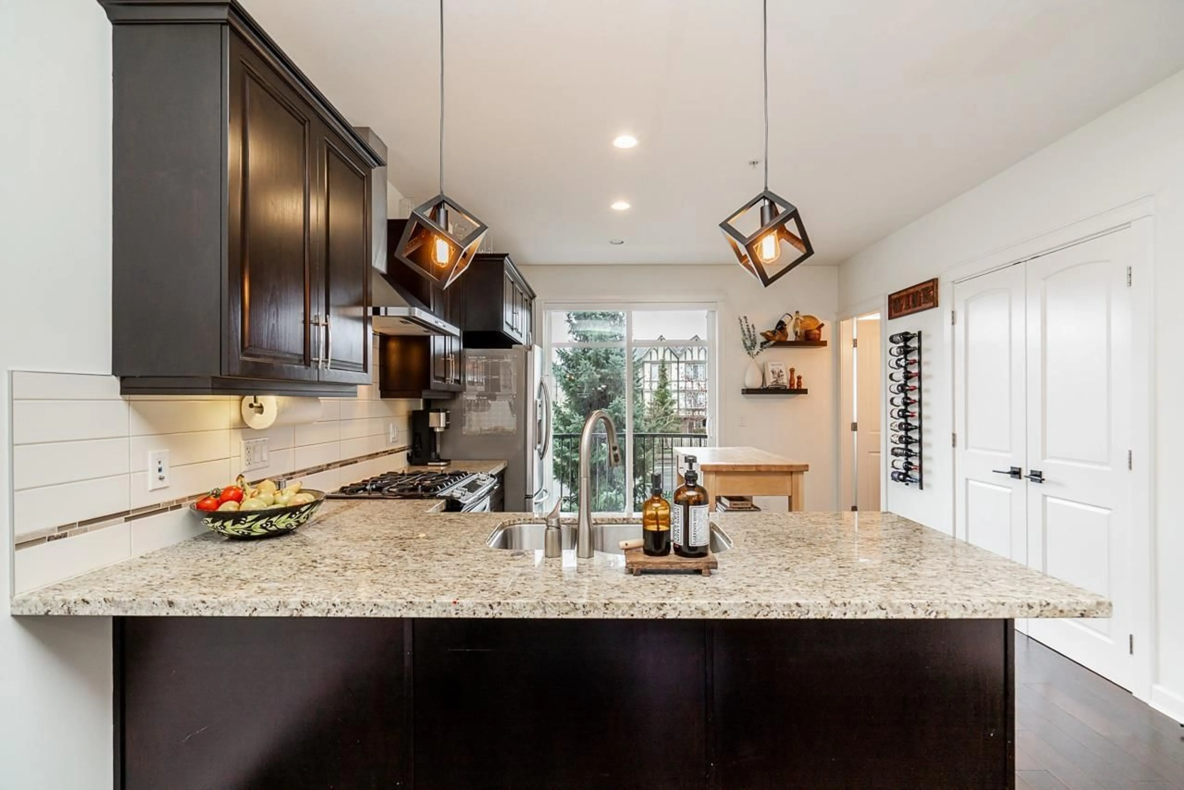 Contemporary kitchen, ceramic/tile floor for 44 - 8068 207 STREET, Langley British Columbia V2Y0M9