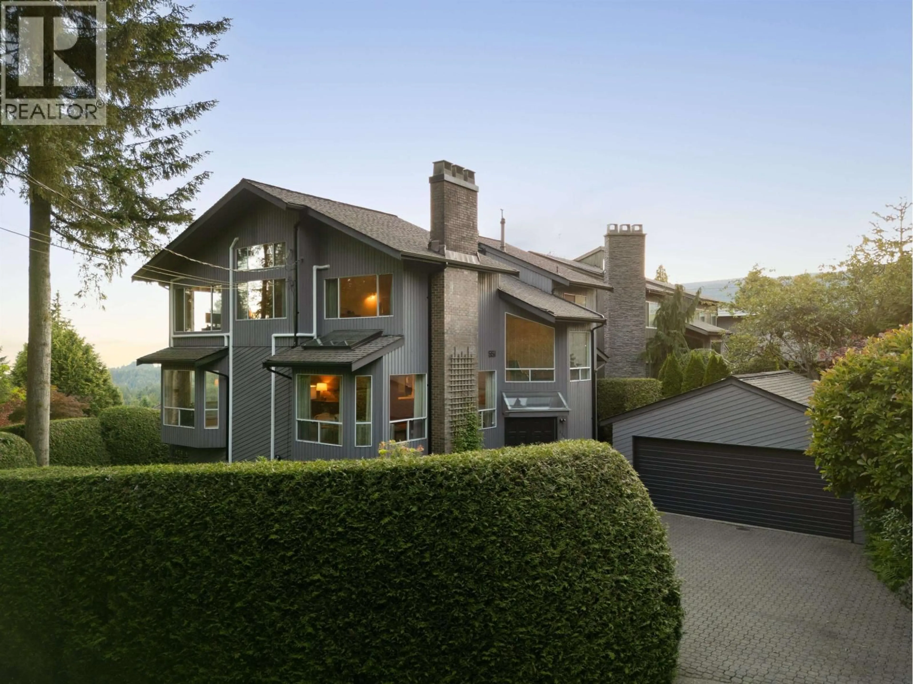 Unknown for 551 PALISADE DRIVE, North Vancouver British Columbia V7R2H9