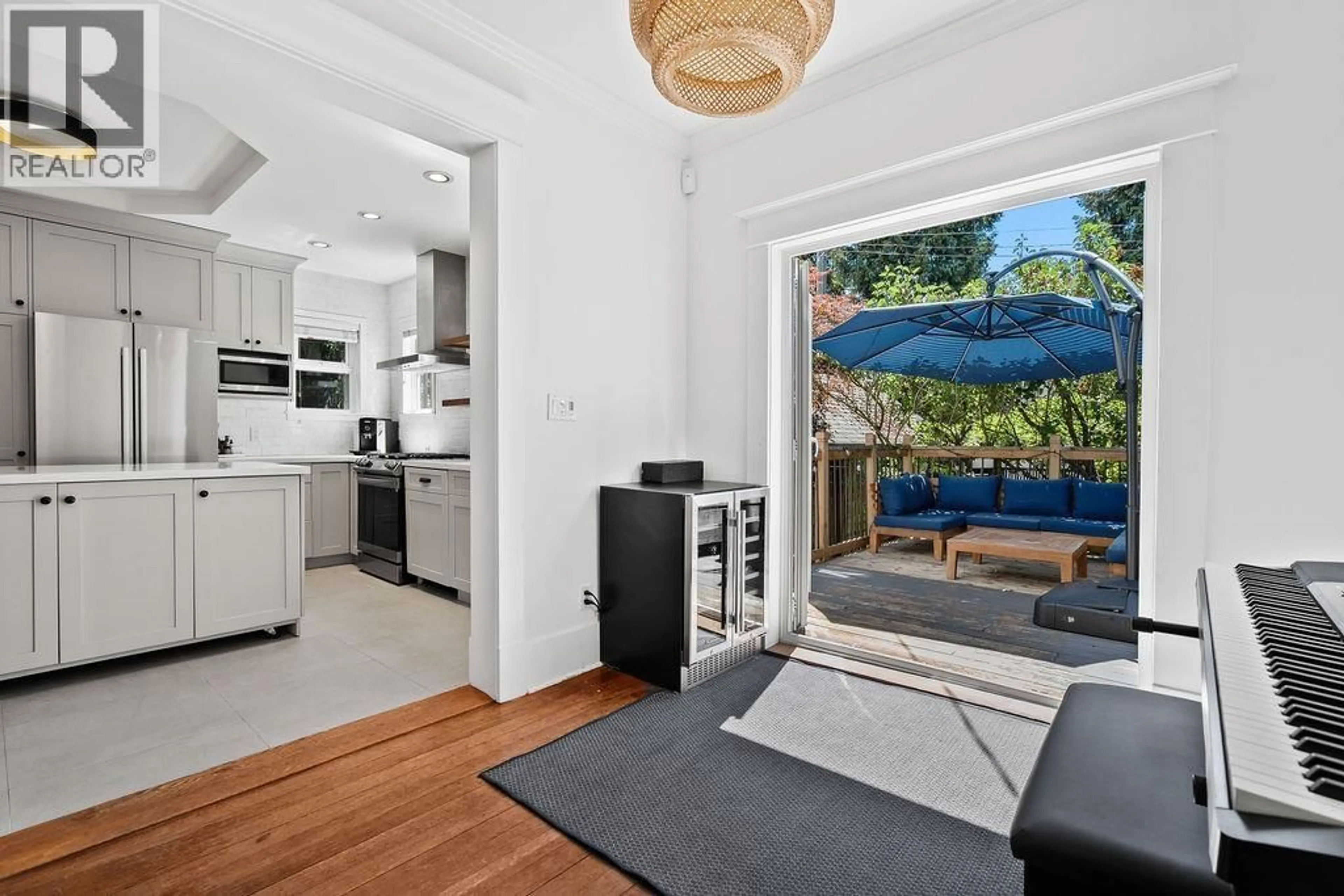 Open concept kitchen, unknown for 184 22ND AVENUE, Vancouver British Columbia V5V1T6