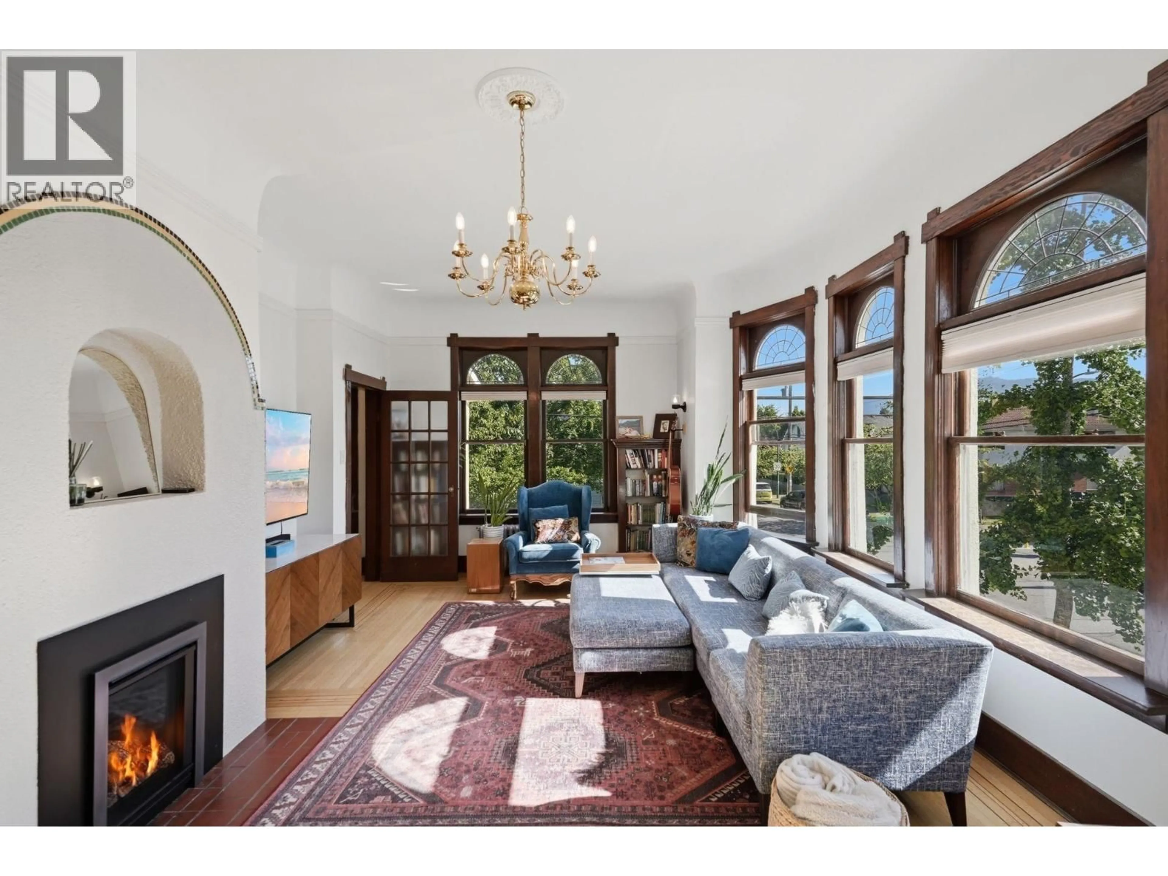 Living room with furniture, unknown for 2090 TURNER STREET, Vancouver British Columbia V5L2A3