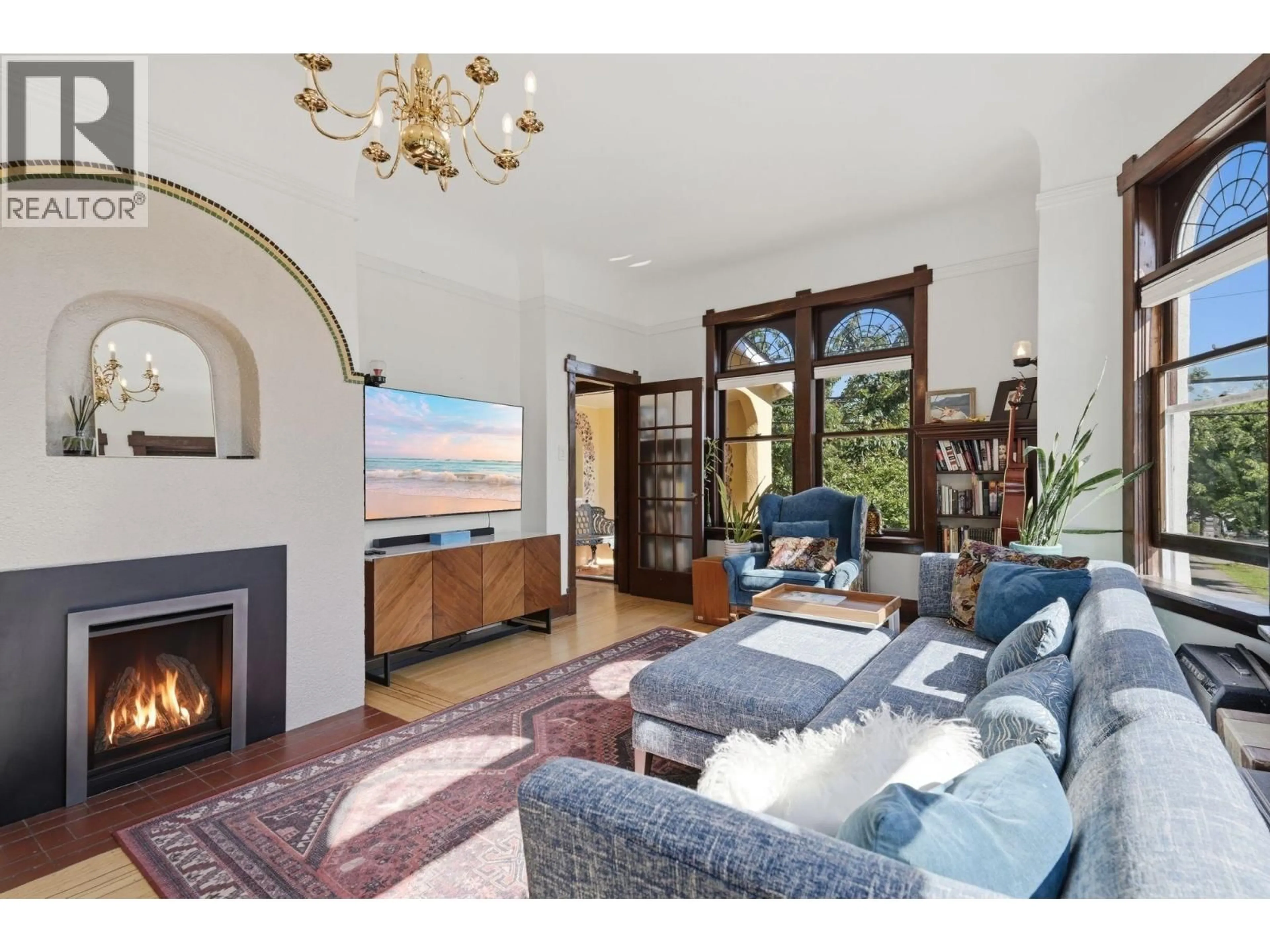 Living room with furniture, unknown for 2090 TURNER STREET, Vancouver British Columbia V5L2A3