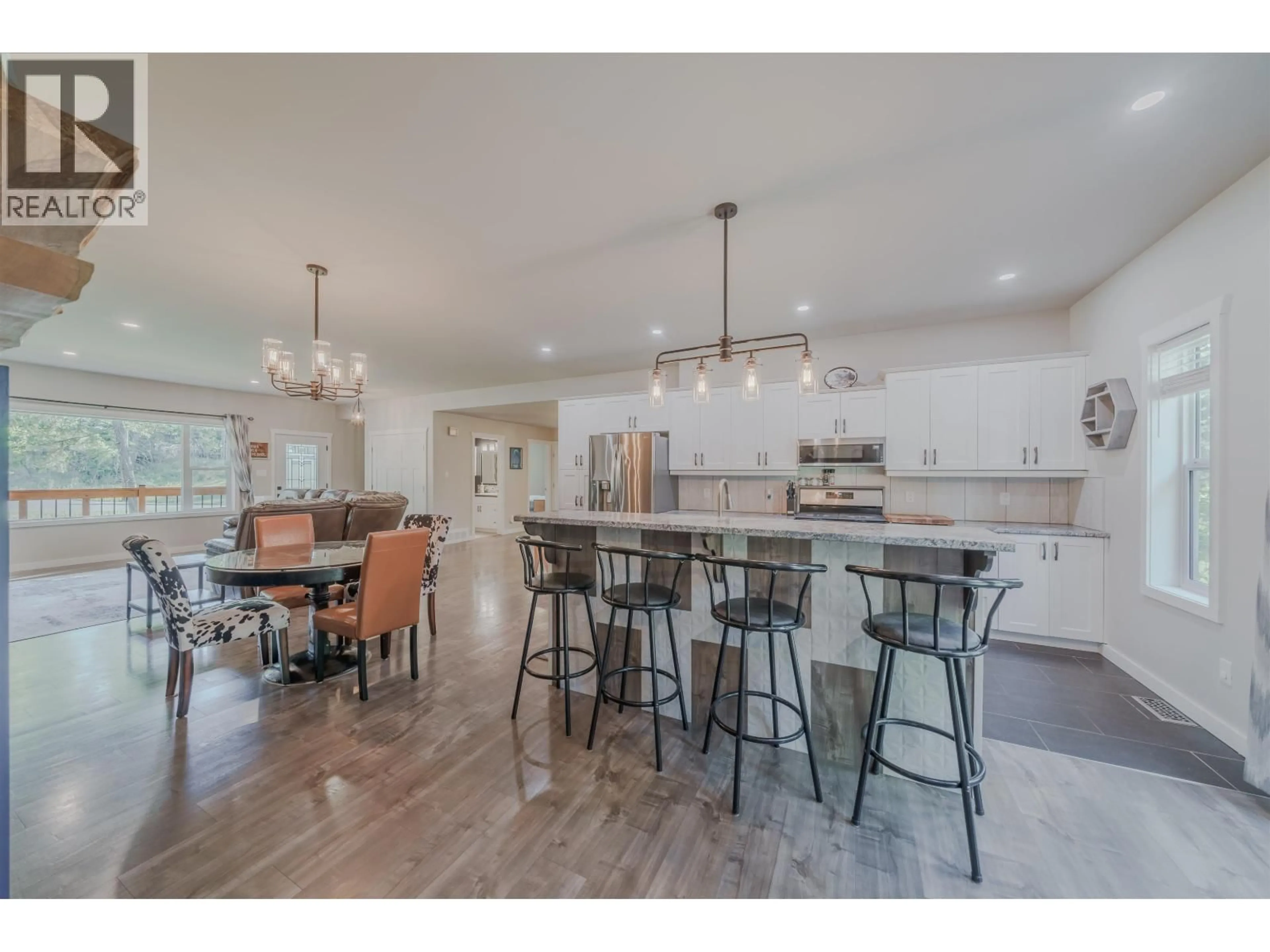 Open concept kitchen, unknown for 5065 KINNCUM ROAD, 108 Mile Ranch British Columbia V0K2Z0
