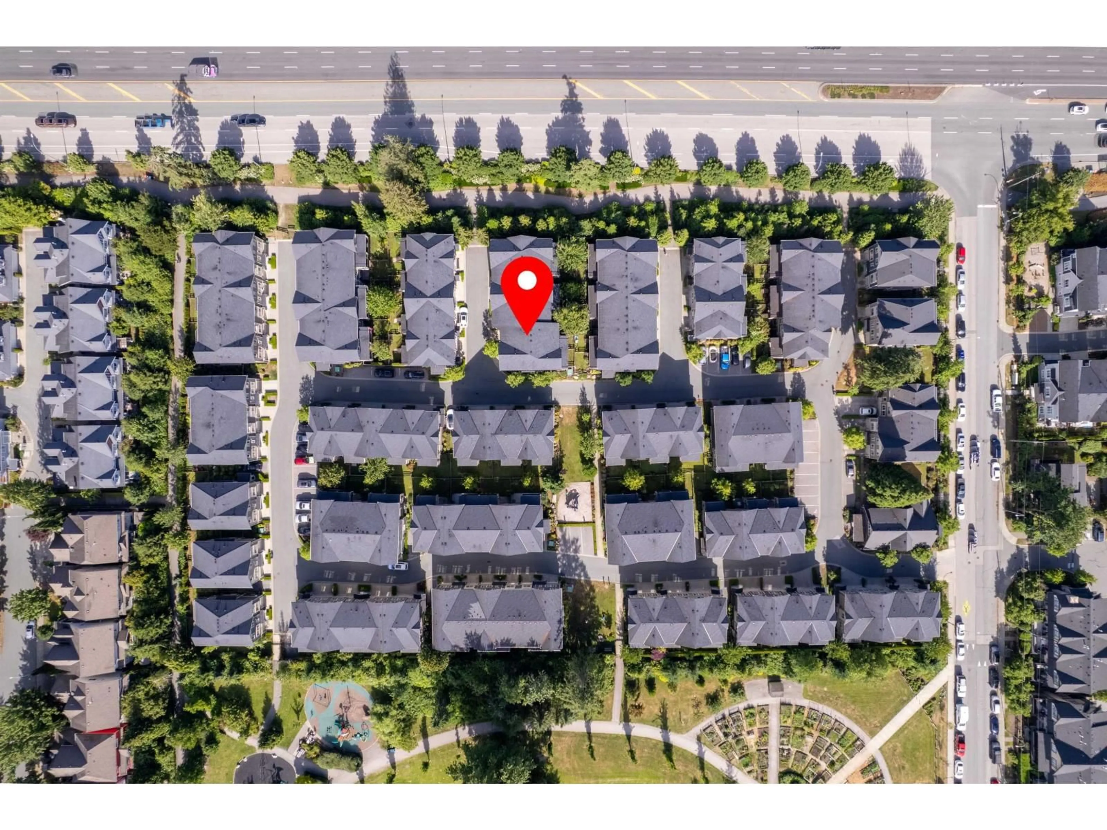 A pic from outside/outdoor area/front of a property/back of a property/a pic from drone, street for 37 - 19913 70 AVENUE, Langley British Columbia V2Y0S9