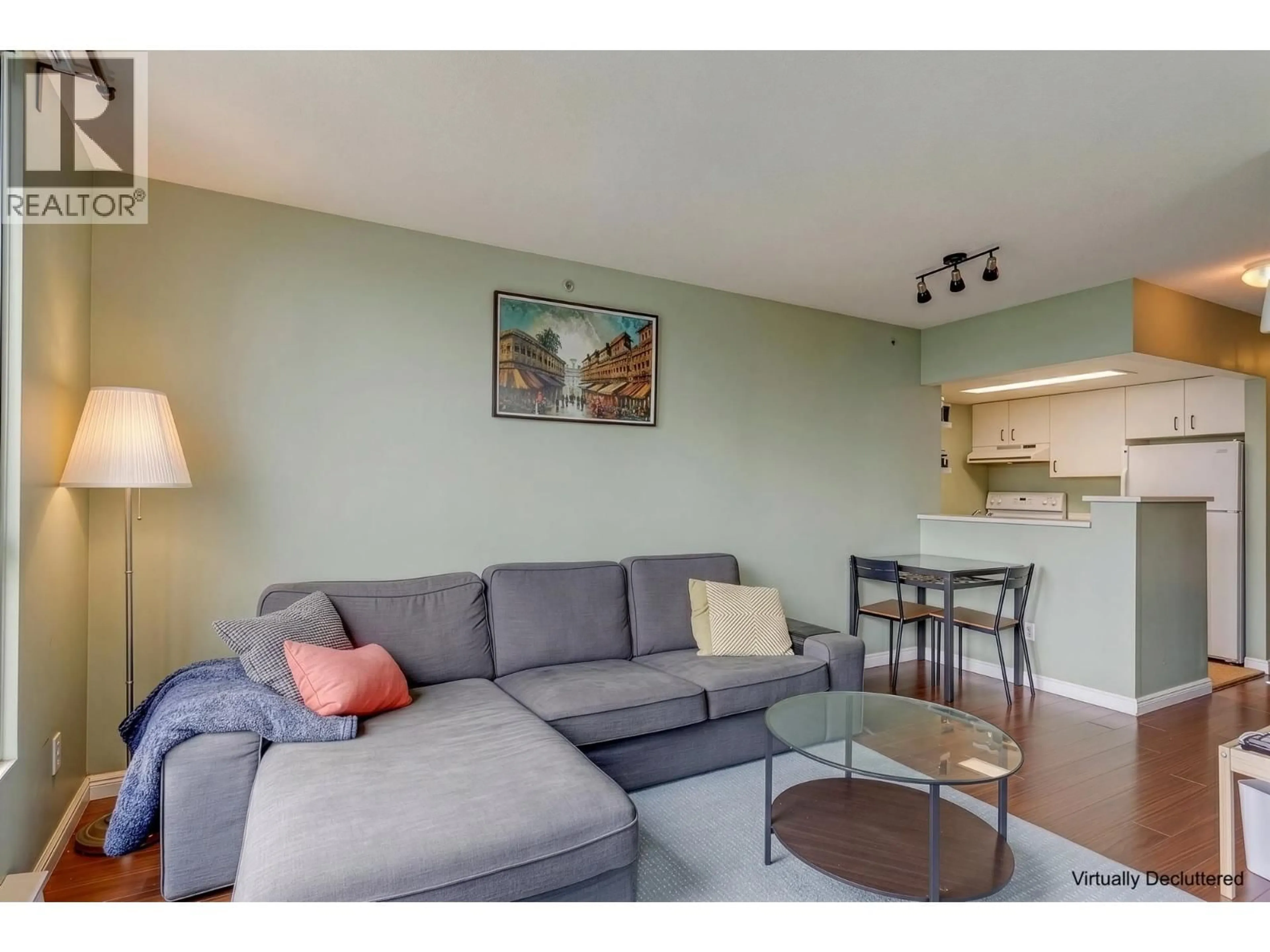 Living room with furniture, unknown for 405 - 55 TENTH STREET, New Westminster British Columbia V3M6R5