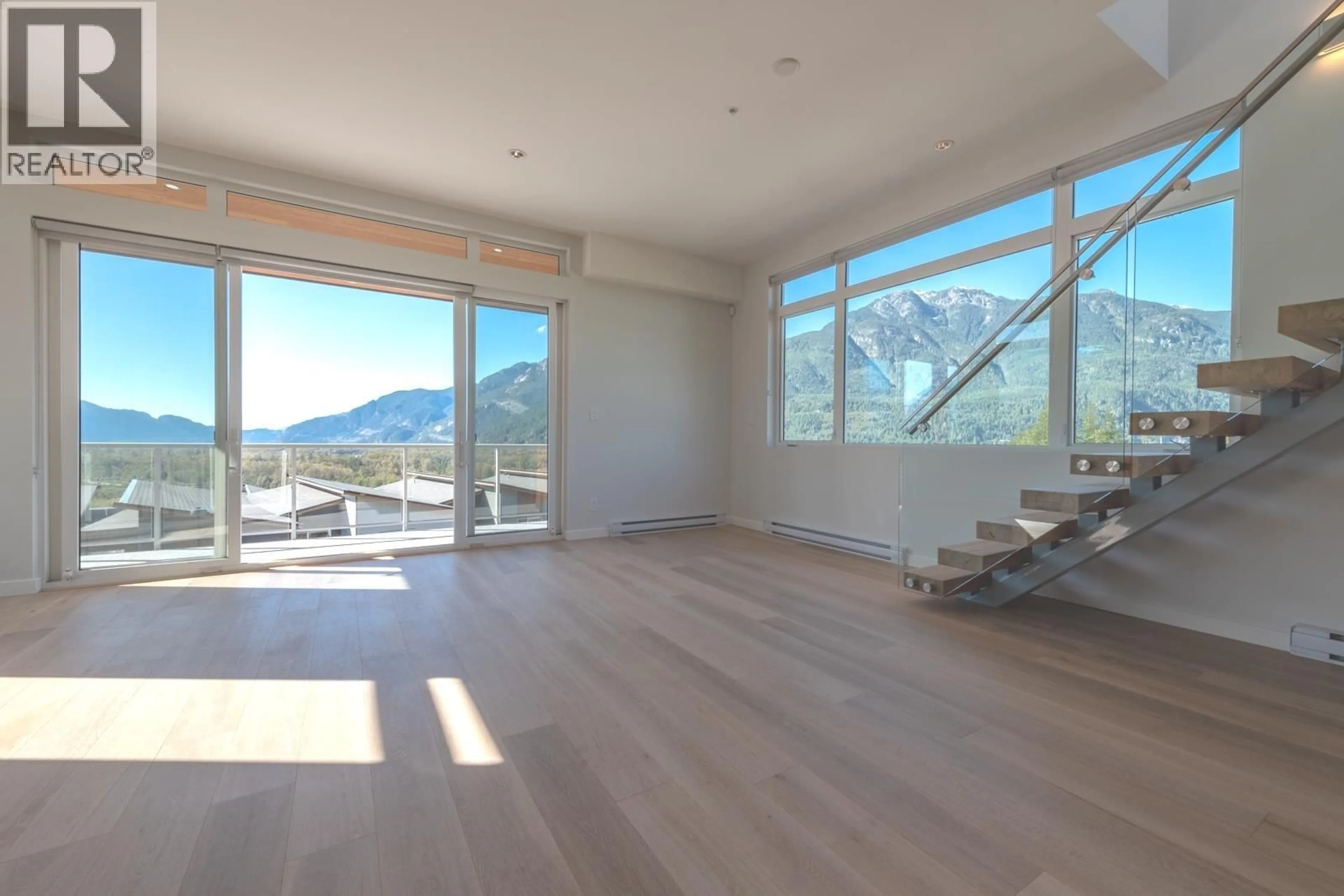 Unknown for 301 - 41328 SKYRIDGE PLACE, Squamish British Columbia V8B0Y7