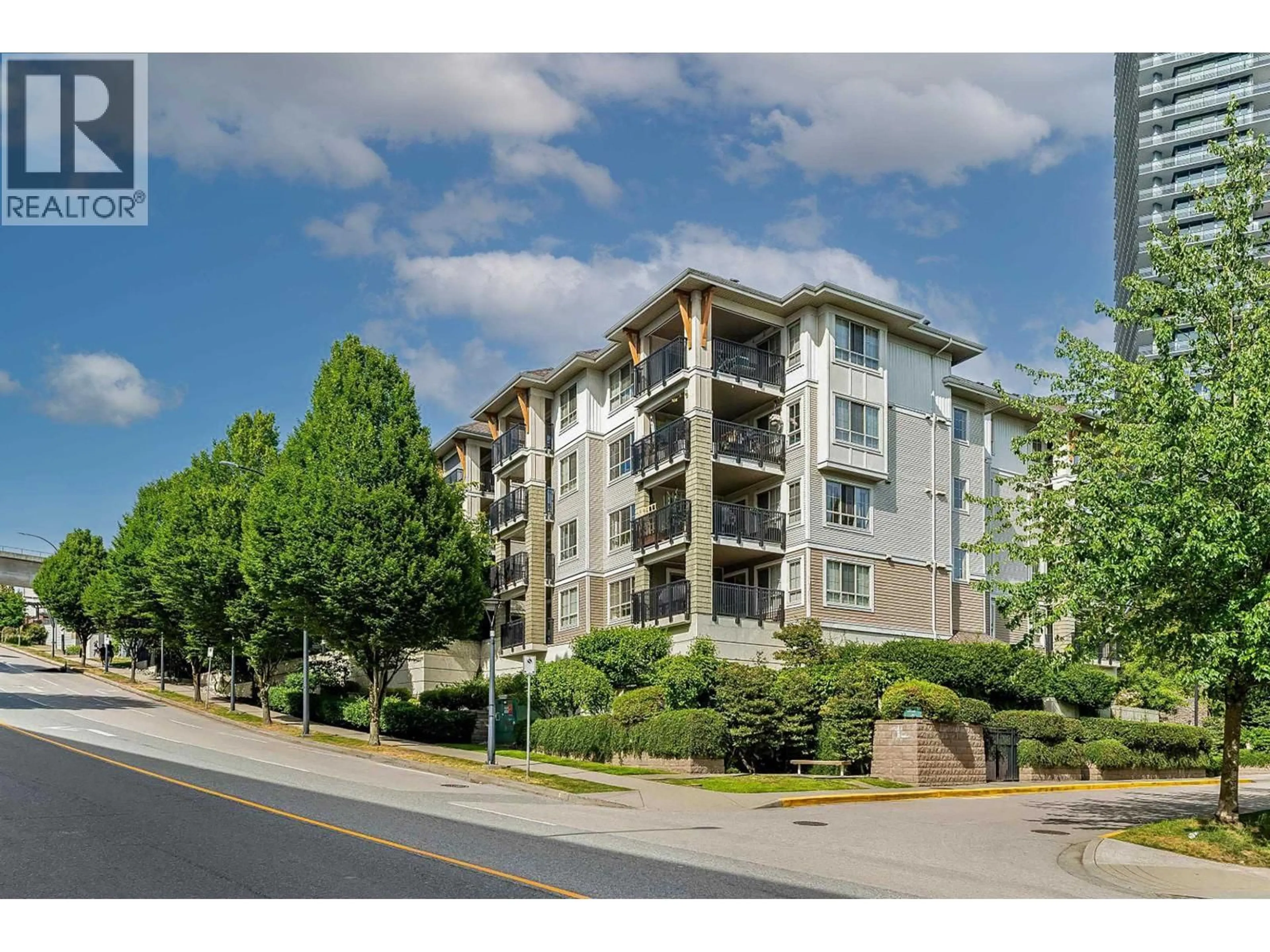 Unknown for 403 - 2088 BETA AVENUE, Burnaby British Columbia V5C0C8