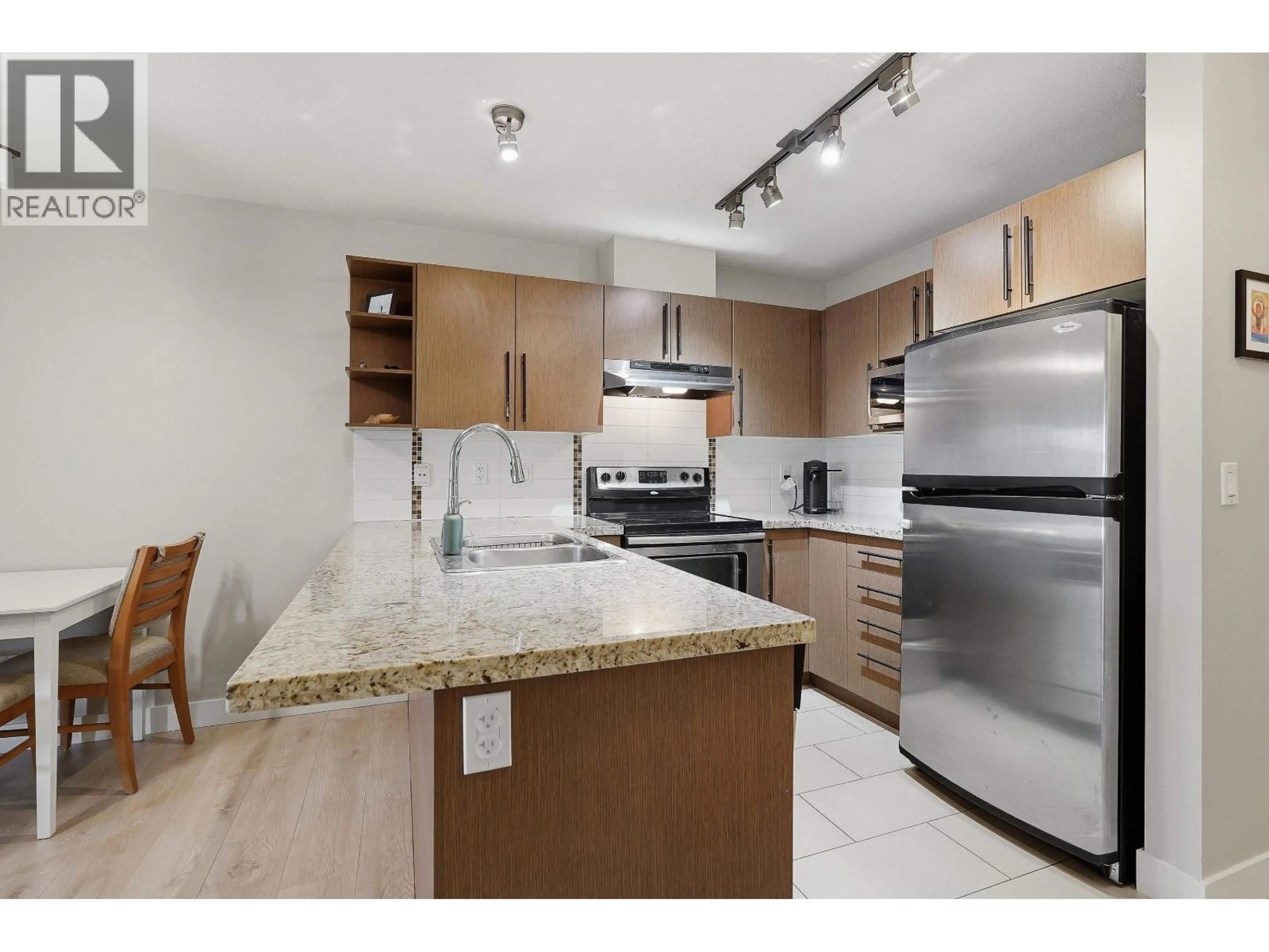Standard kitchen, unknown for 403 - 2088 BETA AVENUE, Burnaby British Columbia V5C0C8
