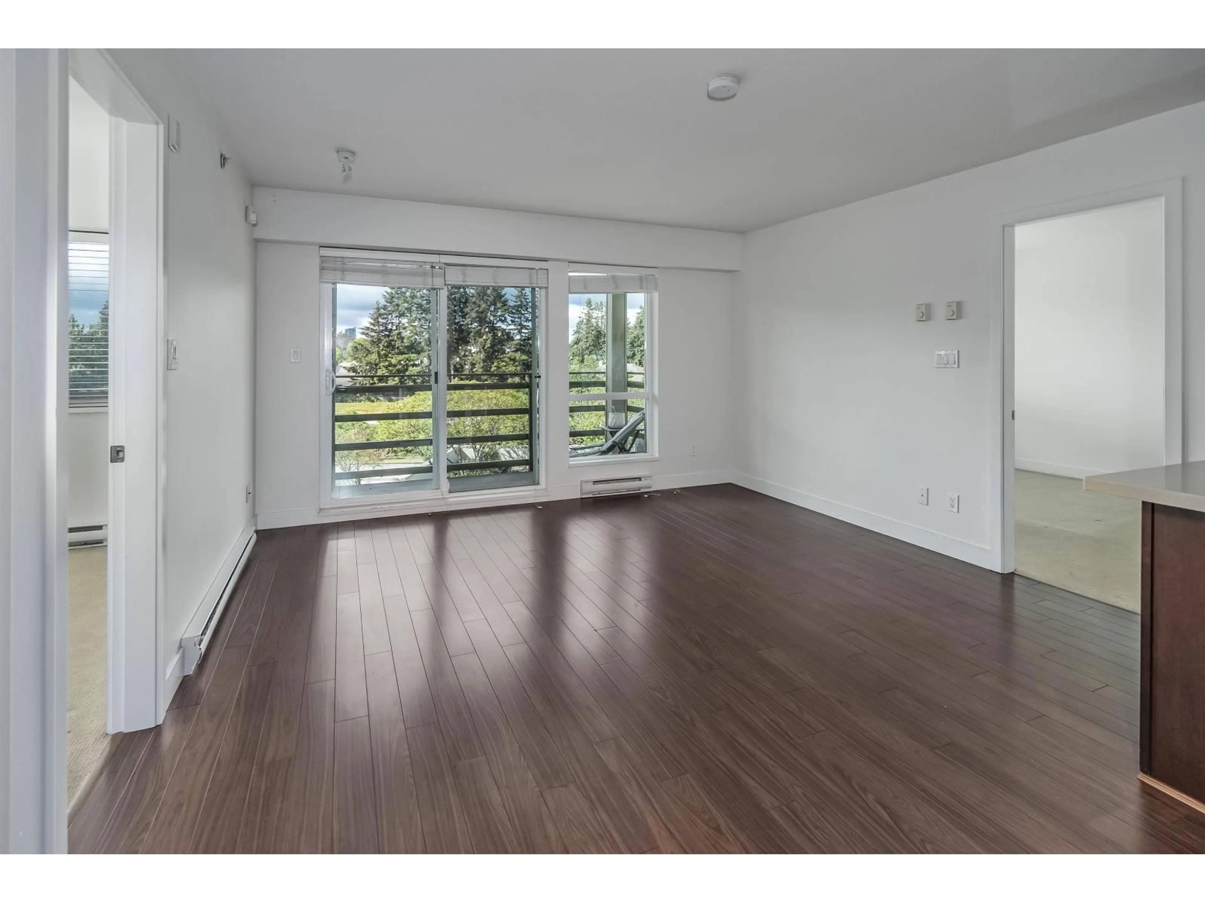 A pic of a room for 406 - 15735 CROYDON DRIVE, Surrey British Columbia V3Z2L5