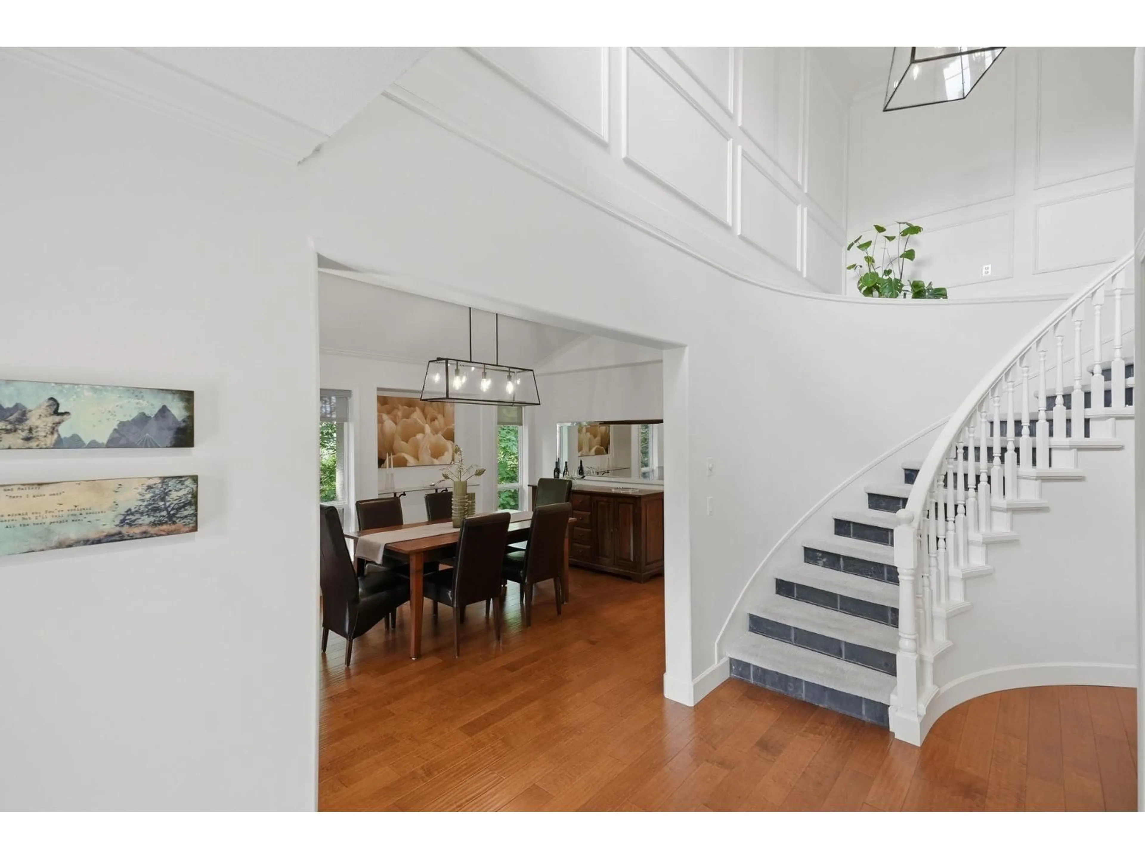 Indoor foyer for 35787 GRAYSTONE DRIVE, Abbotsford British Columbia V3G1K7