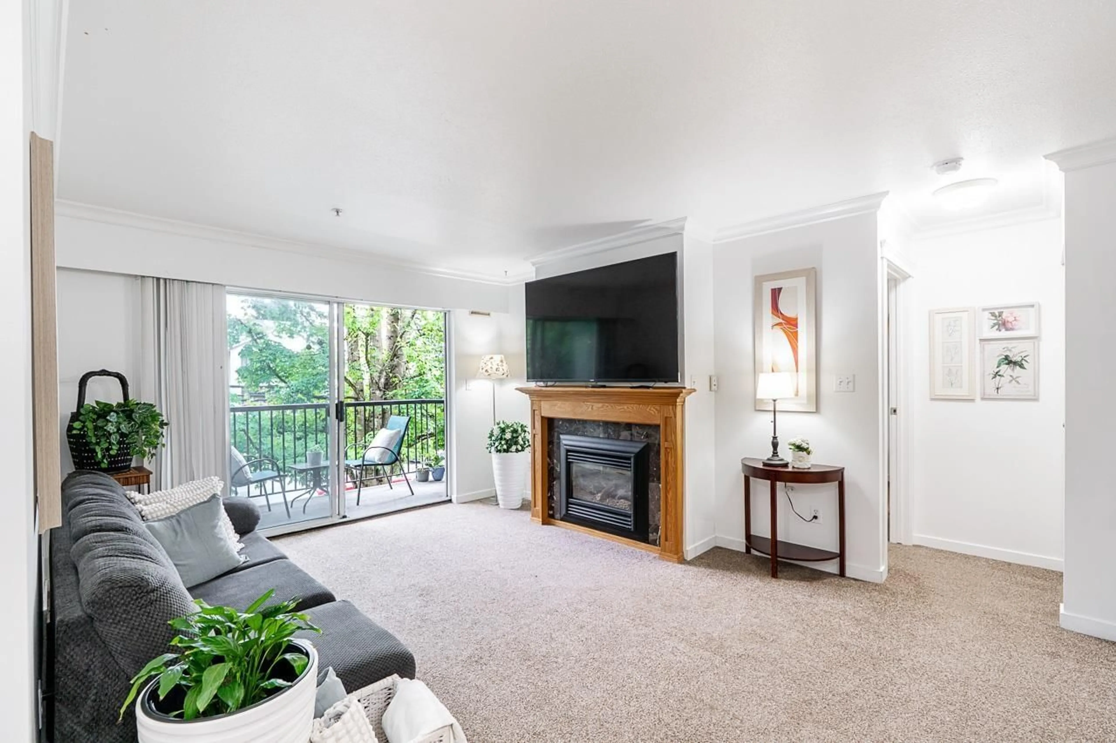 Living room with furniture, unknown for 211 - 20881 56 AVENUE, Langley British Columbia V3A3Z3