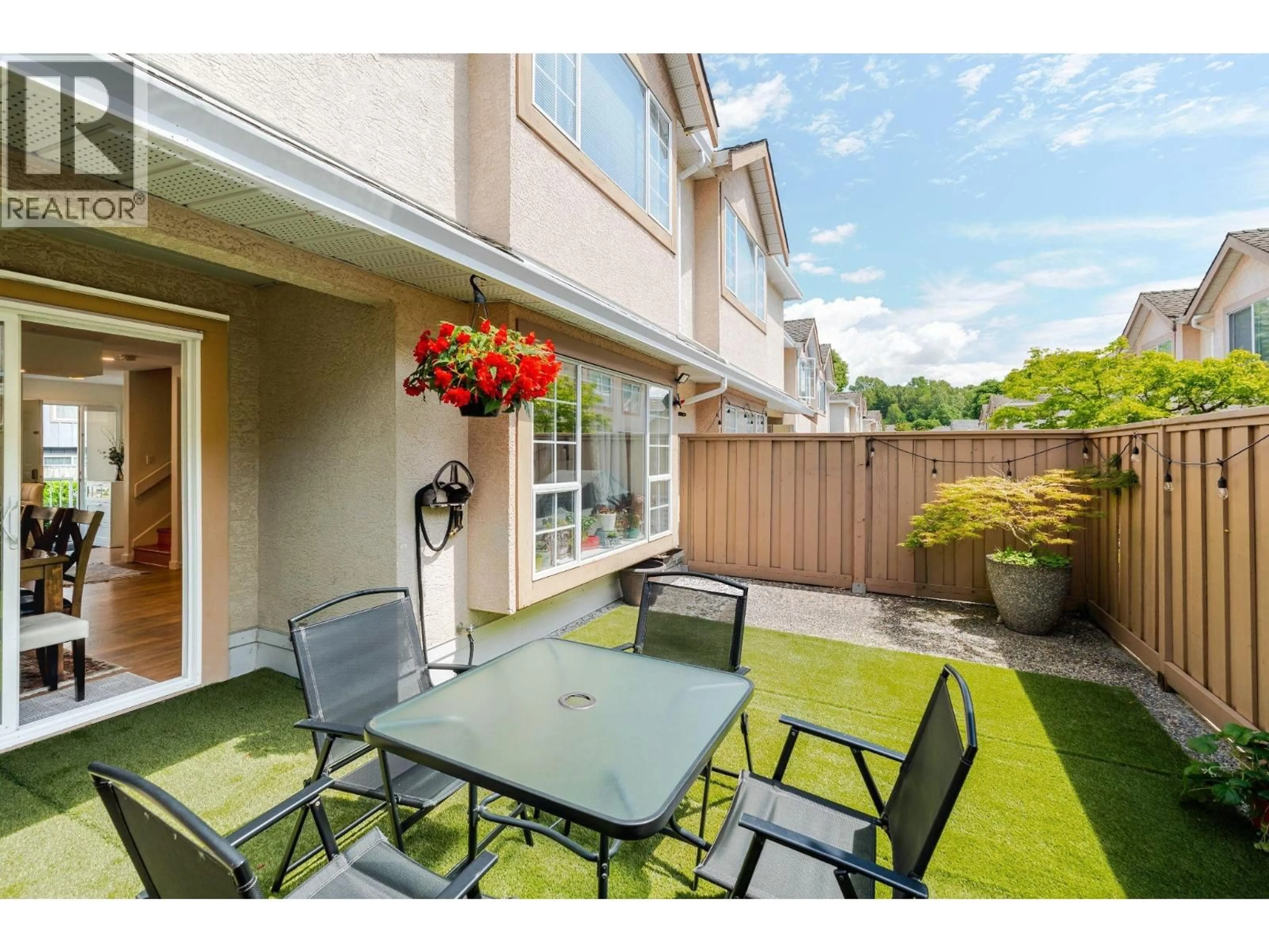 Unknown for 16 - 901 17TH STREET, North Vancouver British Columbia V7P1V8