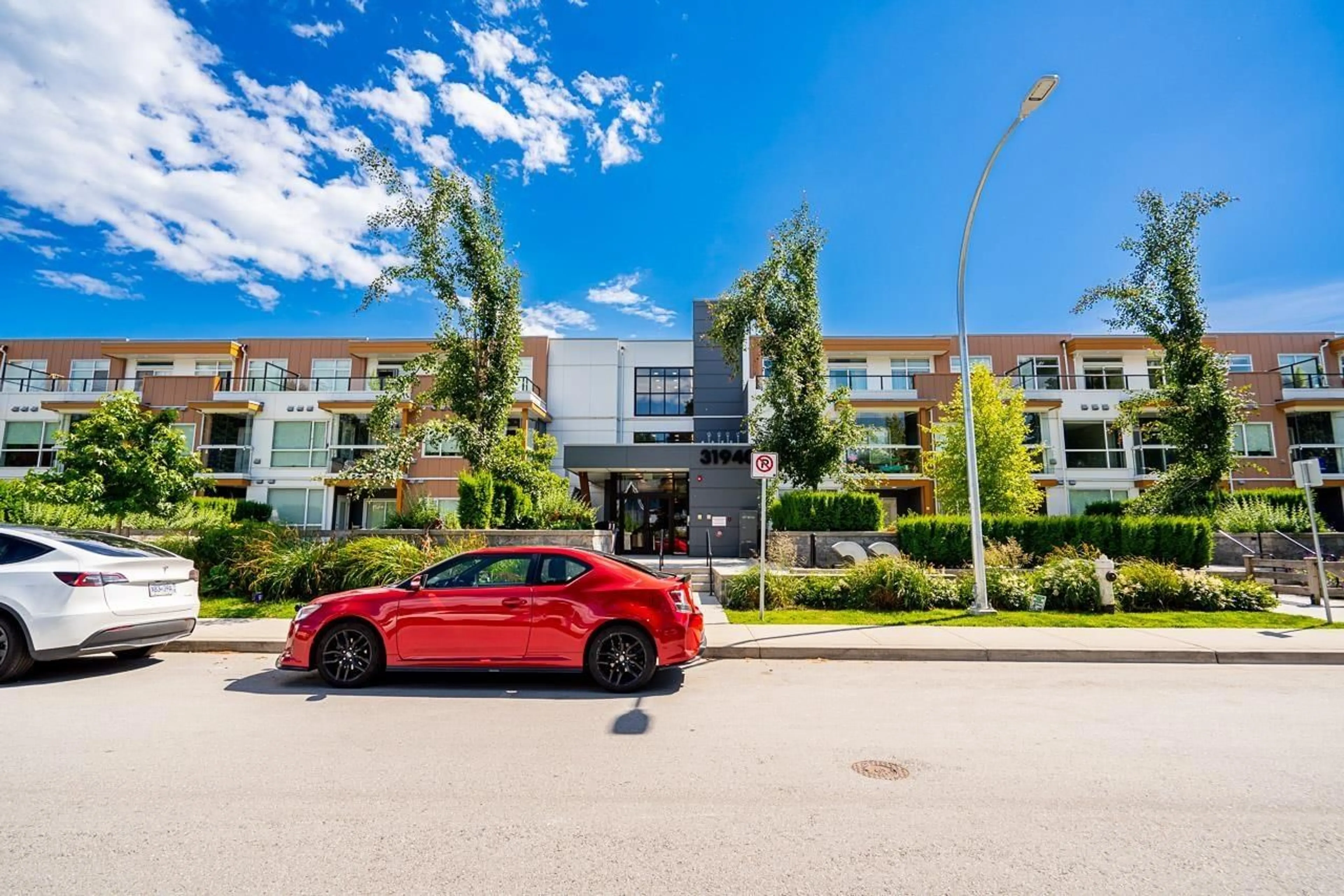 Parking for 401 - 31940 RAVEN AVENUE, Mission British Columbia V2V0L1