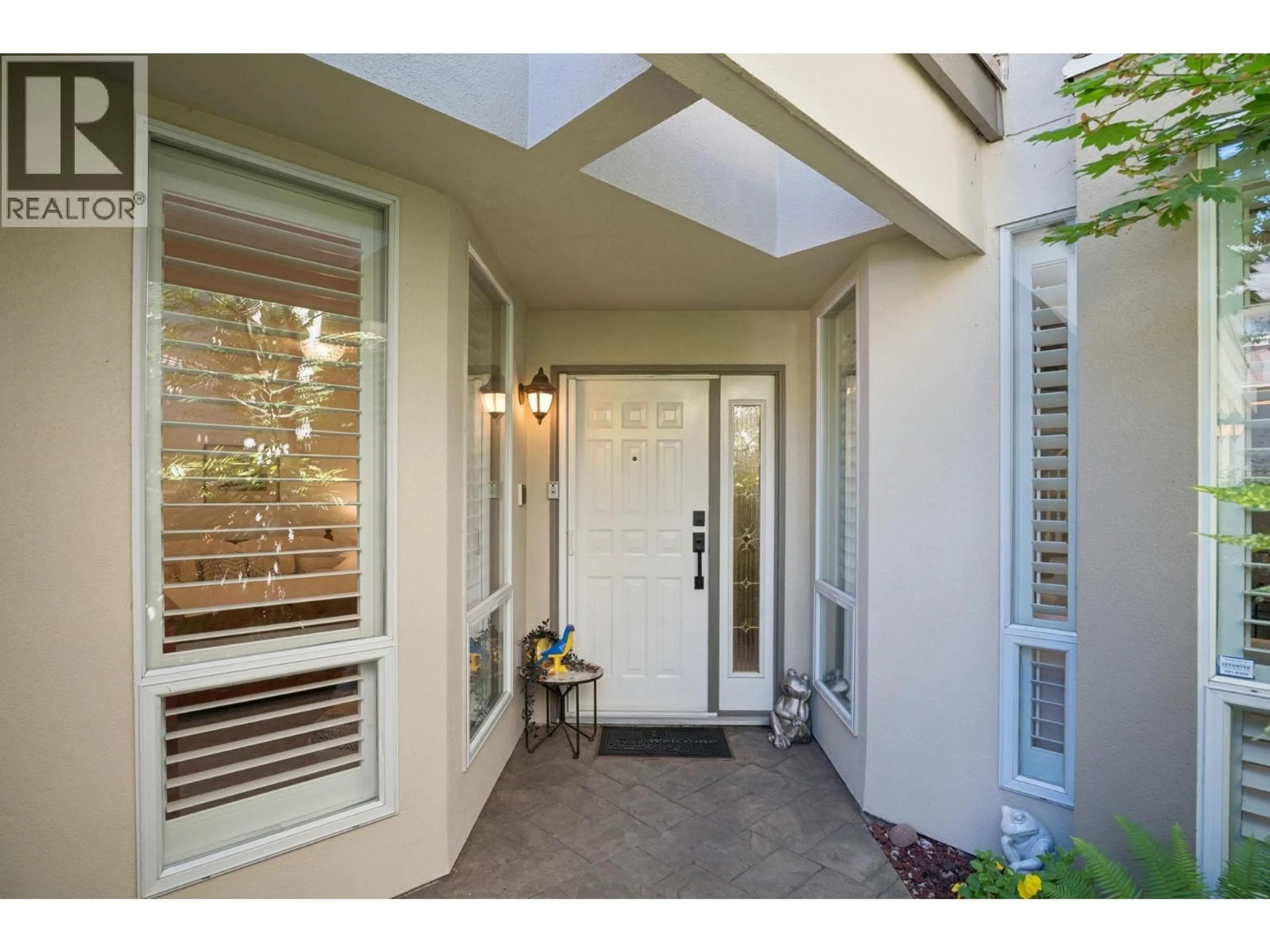 Unknown for 4S - 1100 56 STREET, Delta British Columbia V4L2N2