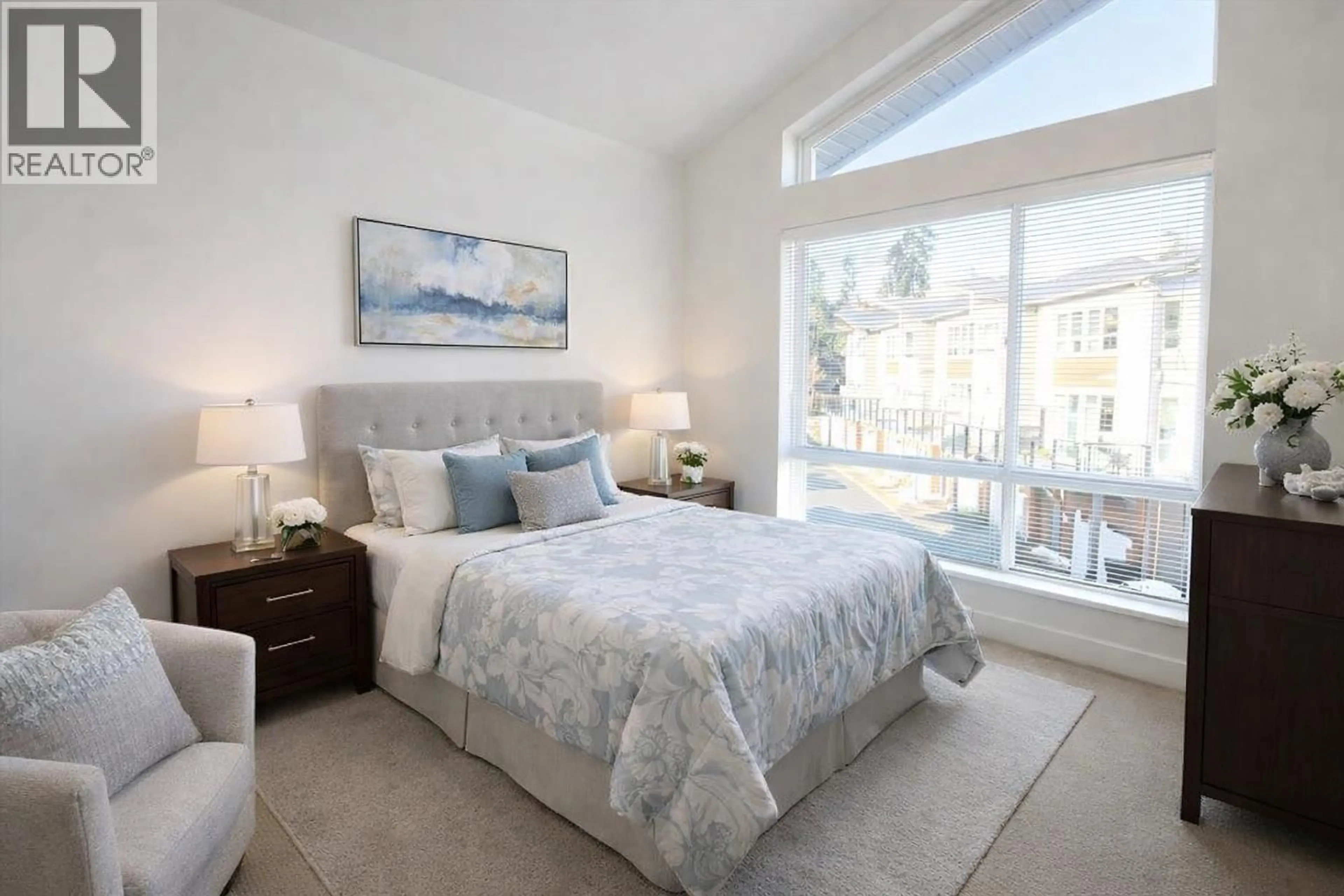 Bedroom with bed, unknown for 6 - 909 CLARKE ROAD, Port Moody British Columbia V3H1L6