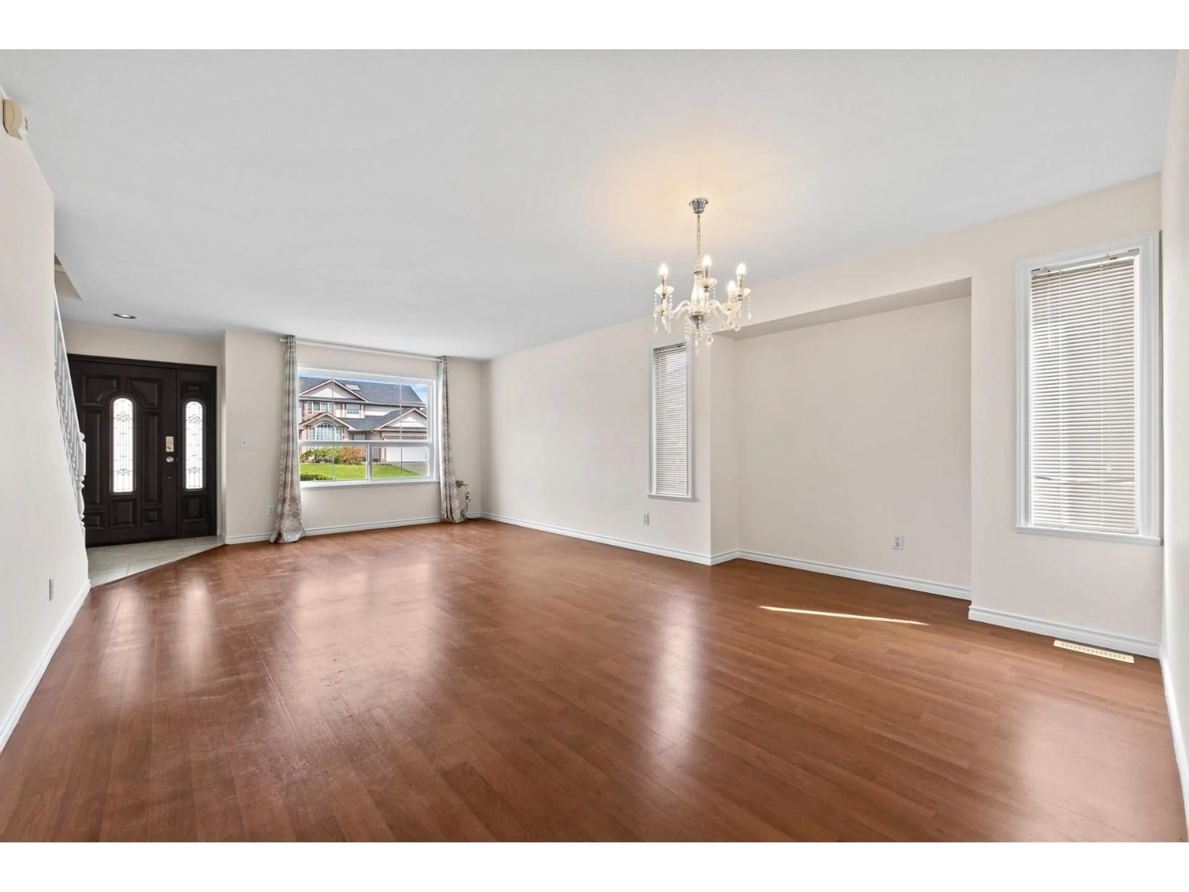 Unknown for 15488 108A AVENUE, Surrey British Columbia V3R6J1