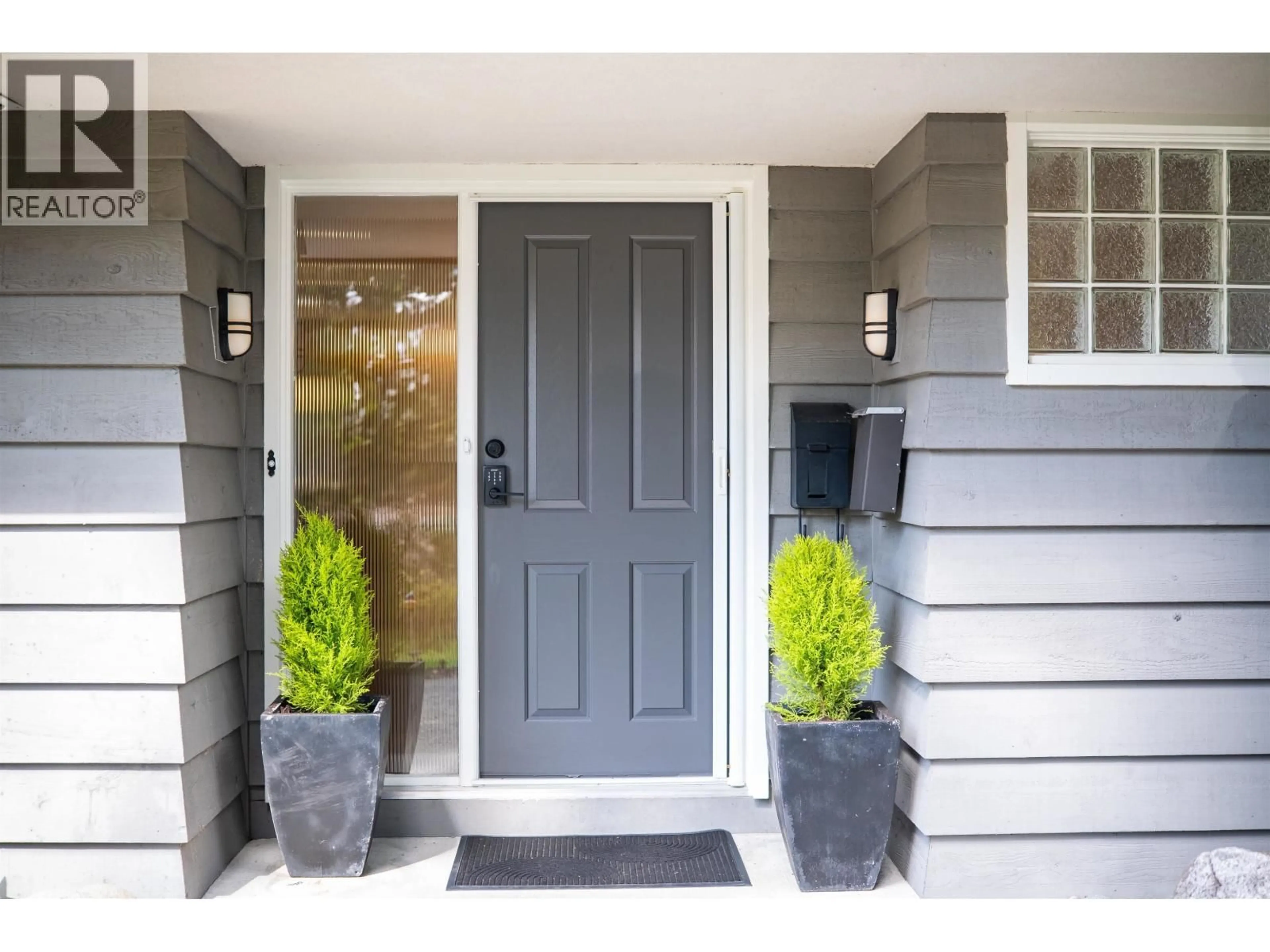Unknown for 355 RABBIT LANE, West Vancouver British Columbia V7S1J1