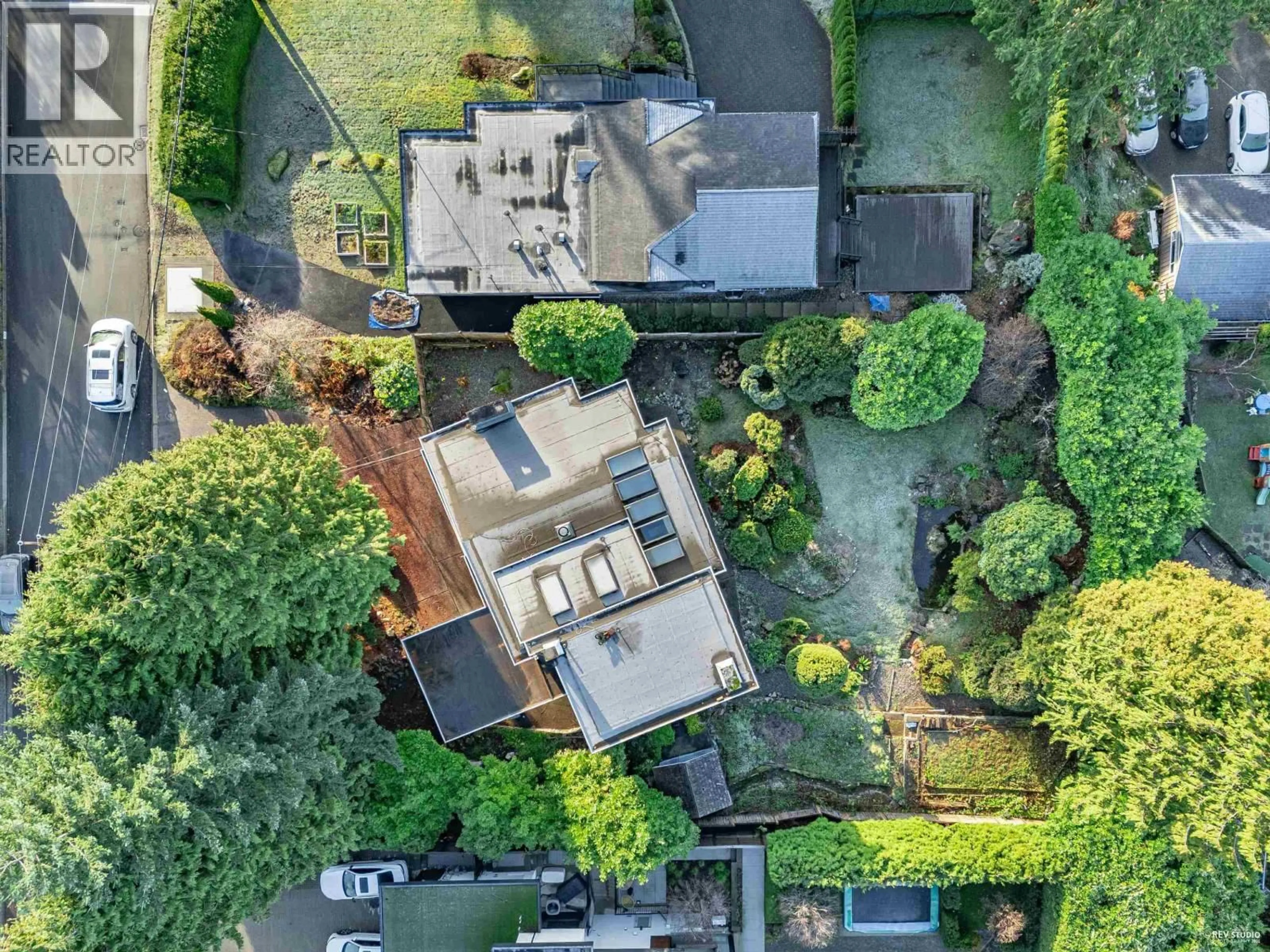 Unknown for 3729 ST. GEORGES AVENUE, North Vancouver British Columbia V7N1W3