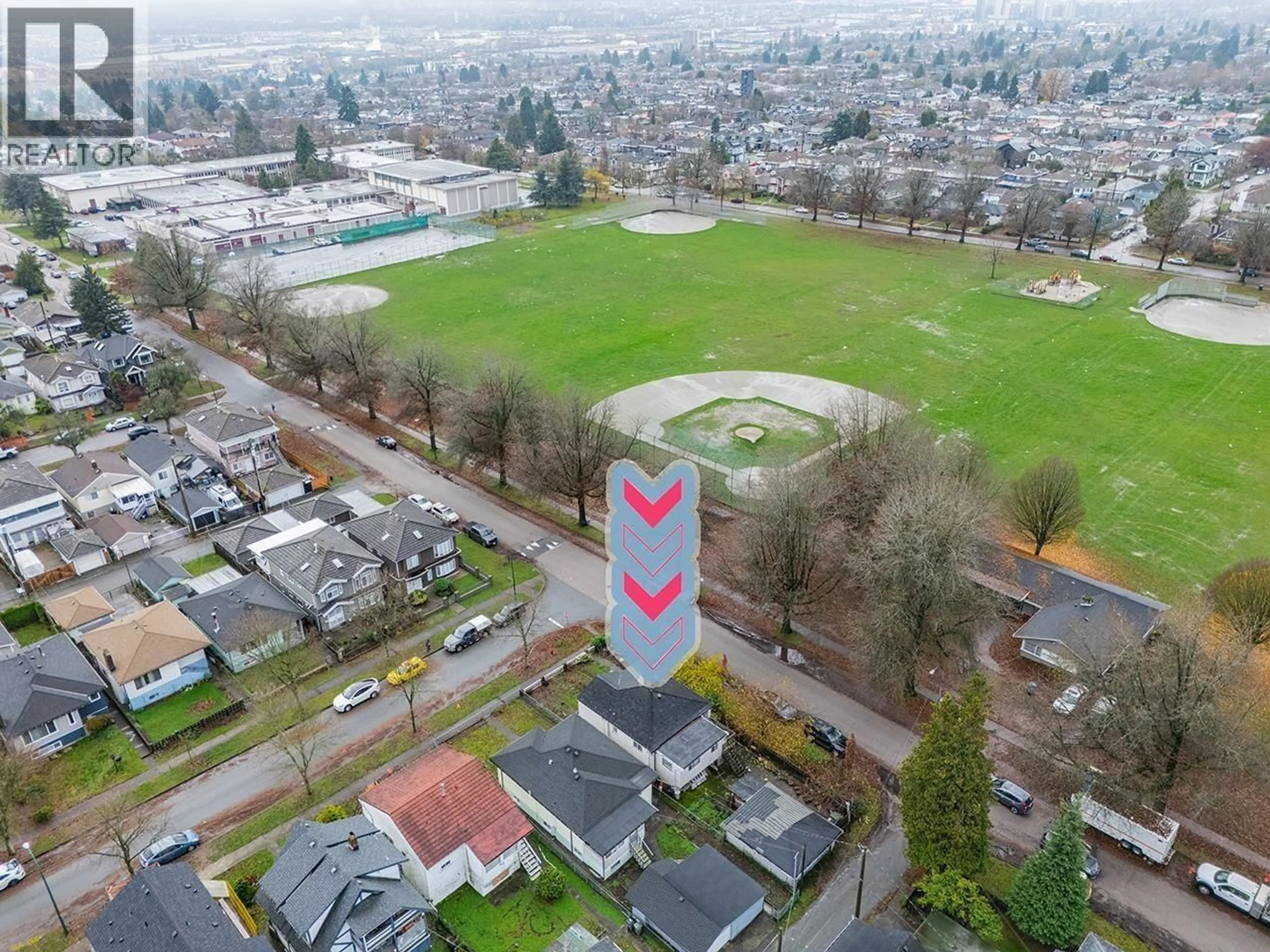 A pic from outside/outdoor area/front of a property/back of a property/a pic from drone, city buildings view from balcony for 1805 51ST AVENUE, Vancouver British Columbia V5P1W1