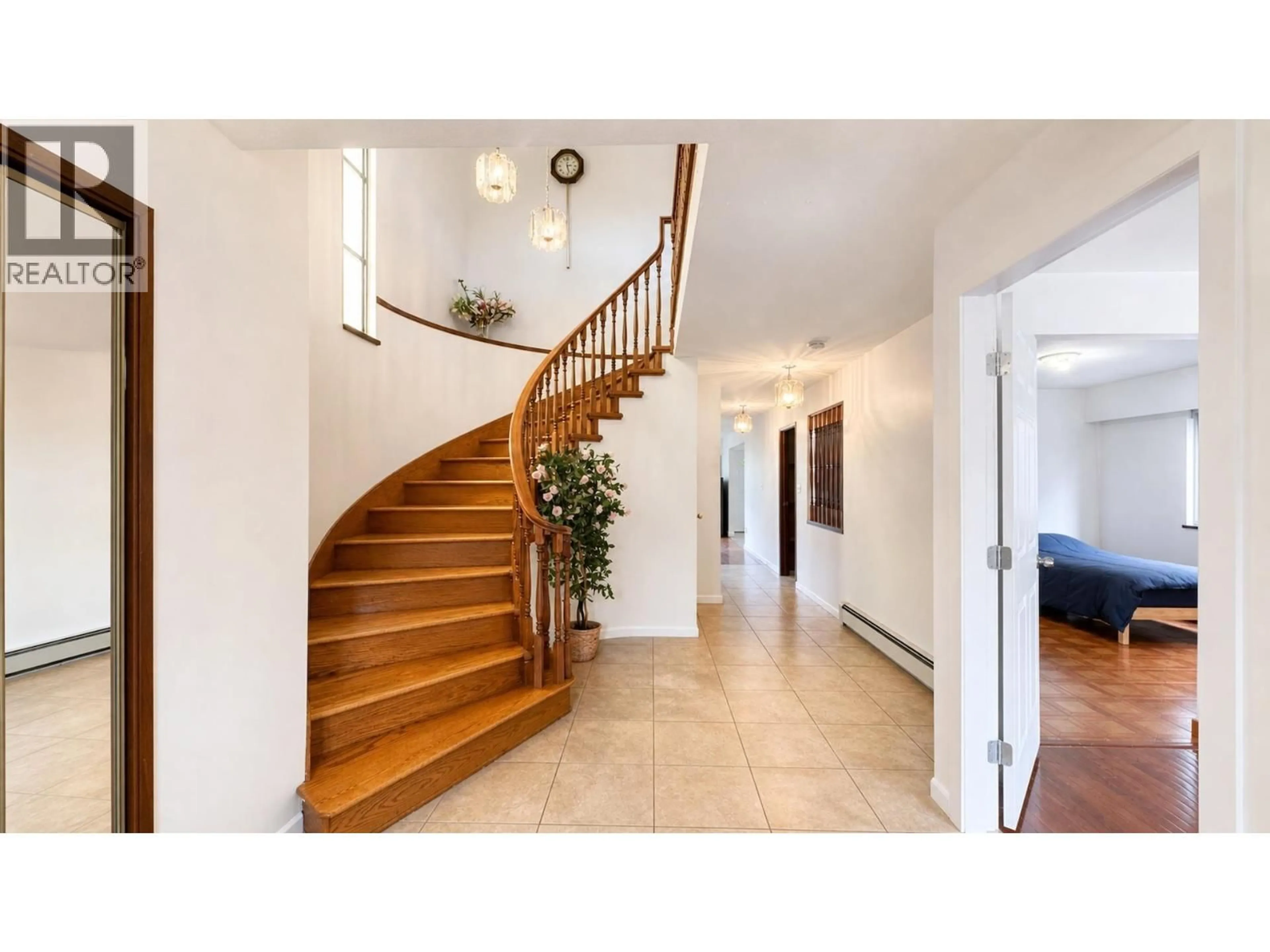 Unknown for 6658 RANDOLPH AVENUE, Burnaby British Columbia V5H3W4