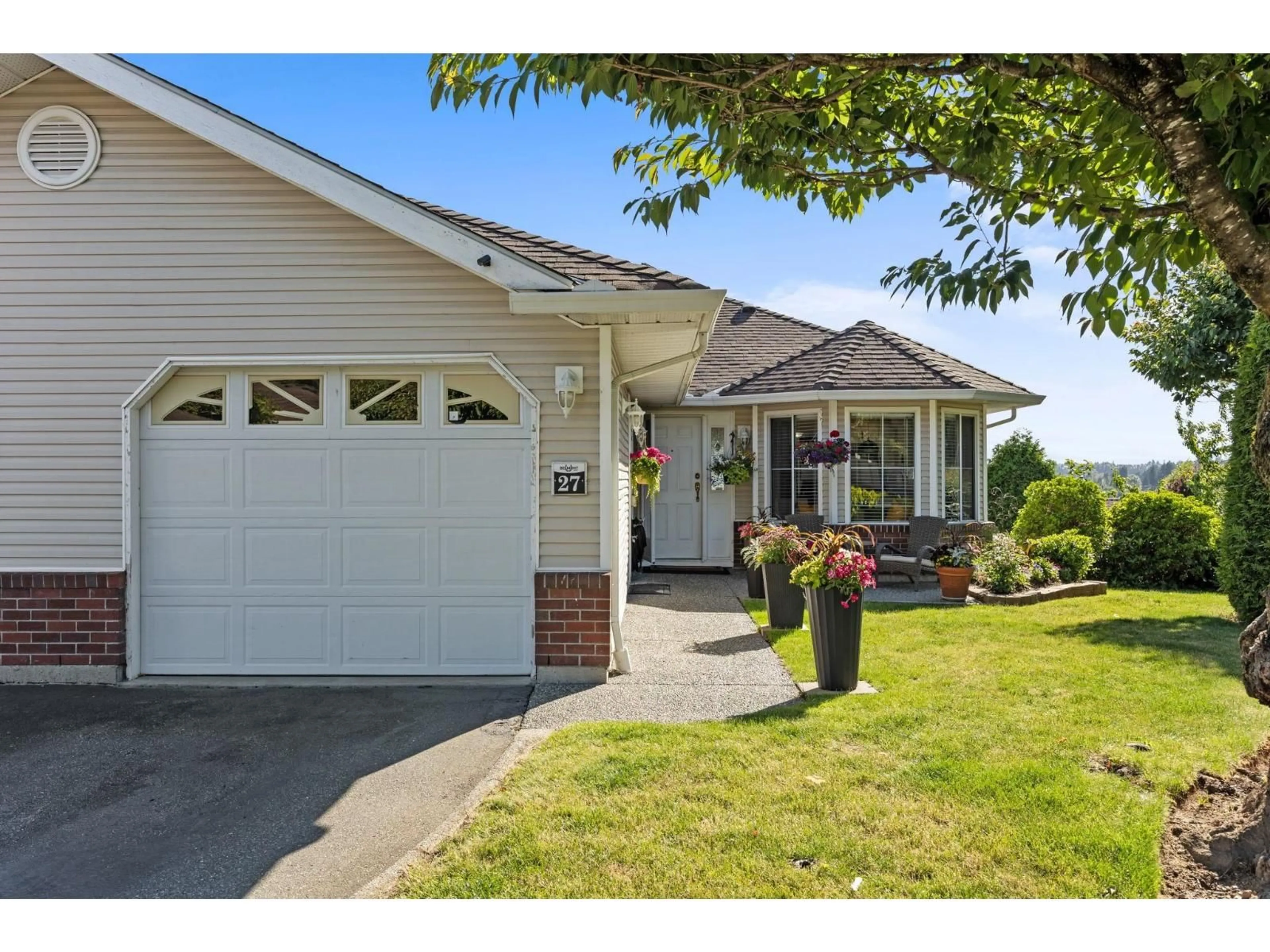 Unknown for 27 - 1973 WINFIELD DRIVE, Abbotsford British Columbia V3G1K6