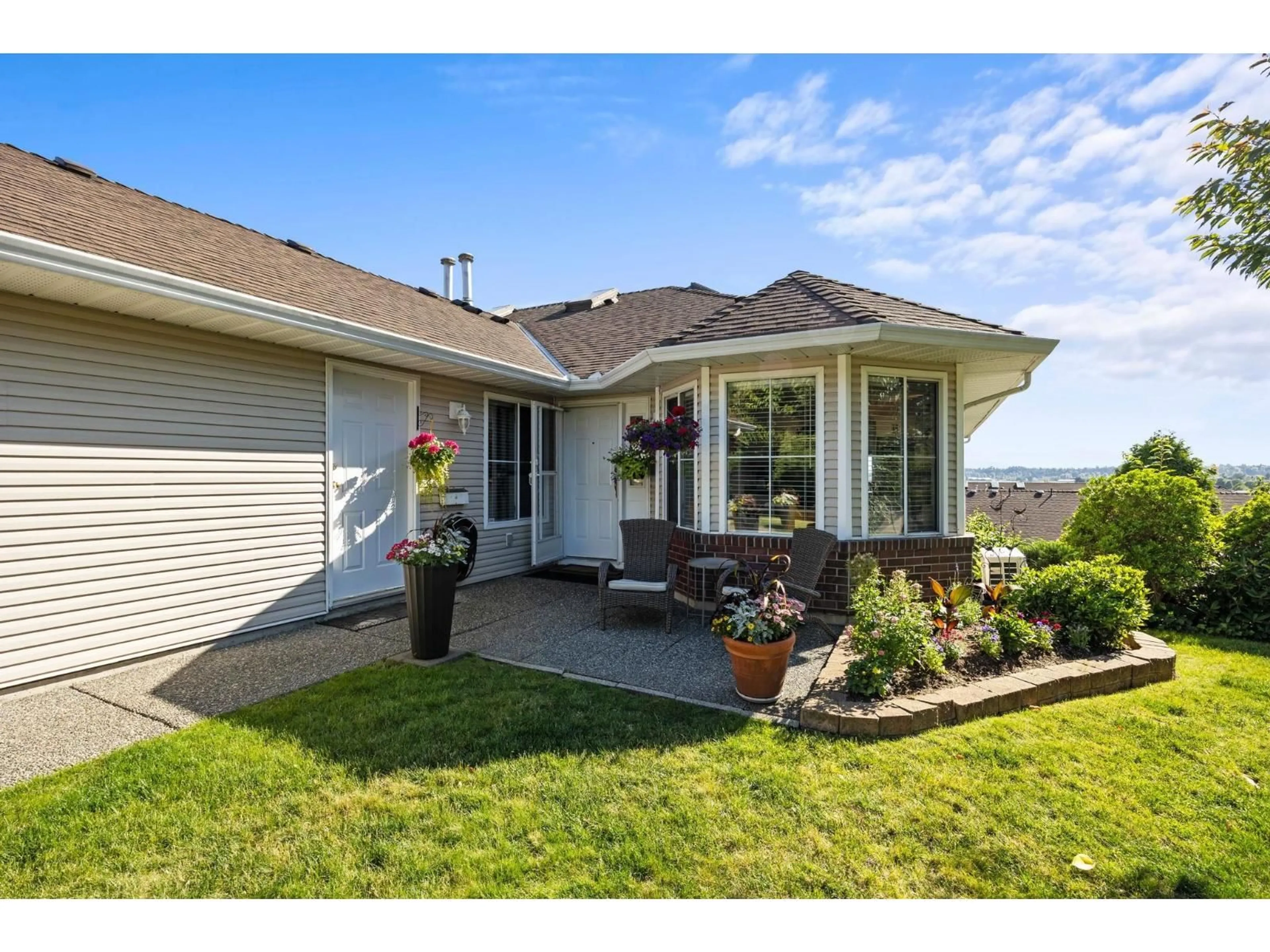 Unknown for 27 - 1973 WINFIELD DRIVE, Abbotsford British Columbia V3G1K6