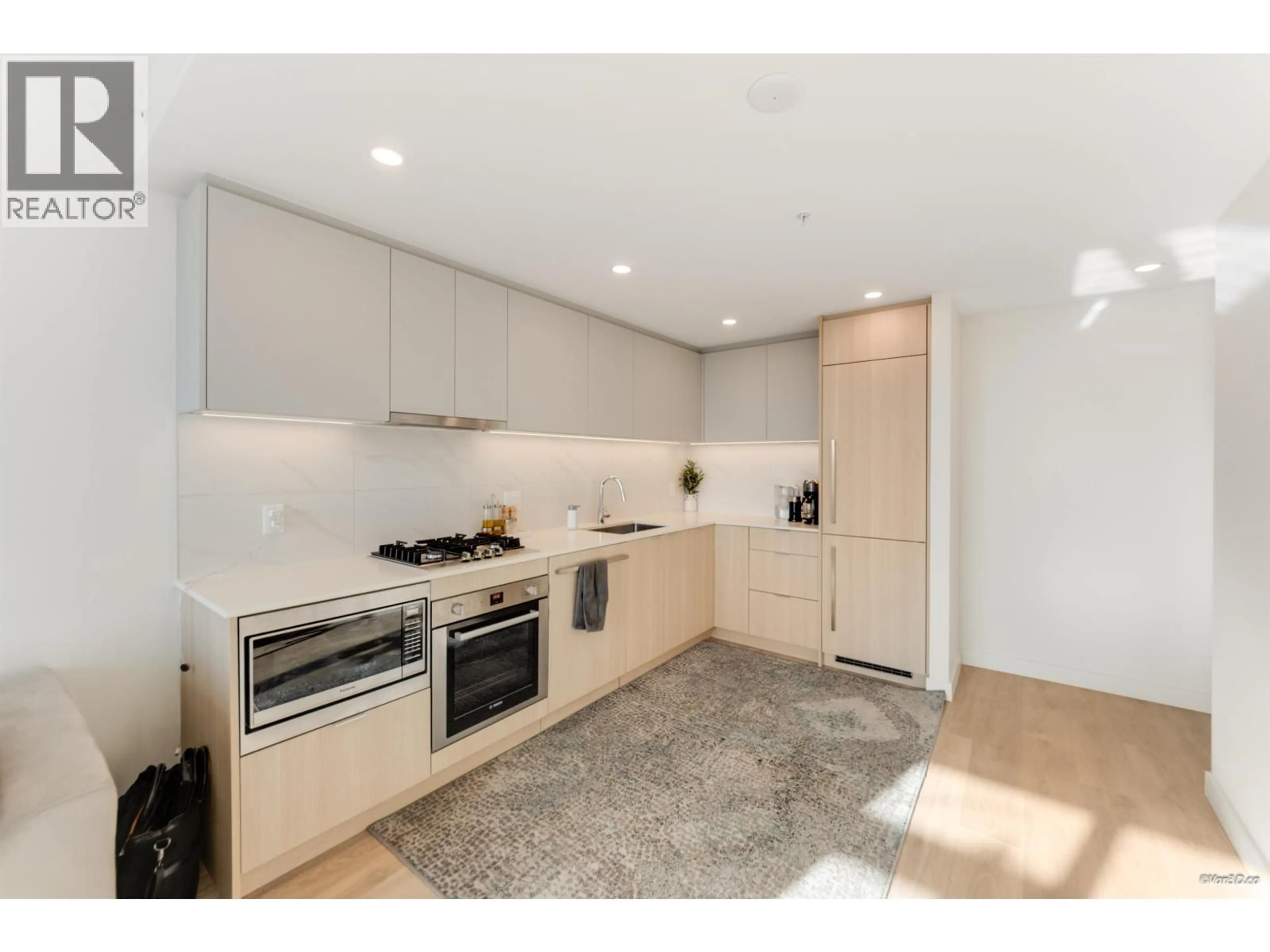 Standard kitchen, unknown for 610 - 308 ALDERSON AVENUE, Coquitlam British Columbia V3K0J2