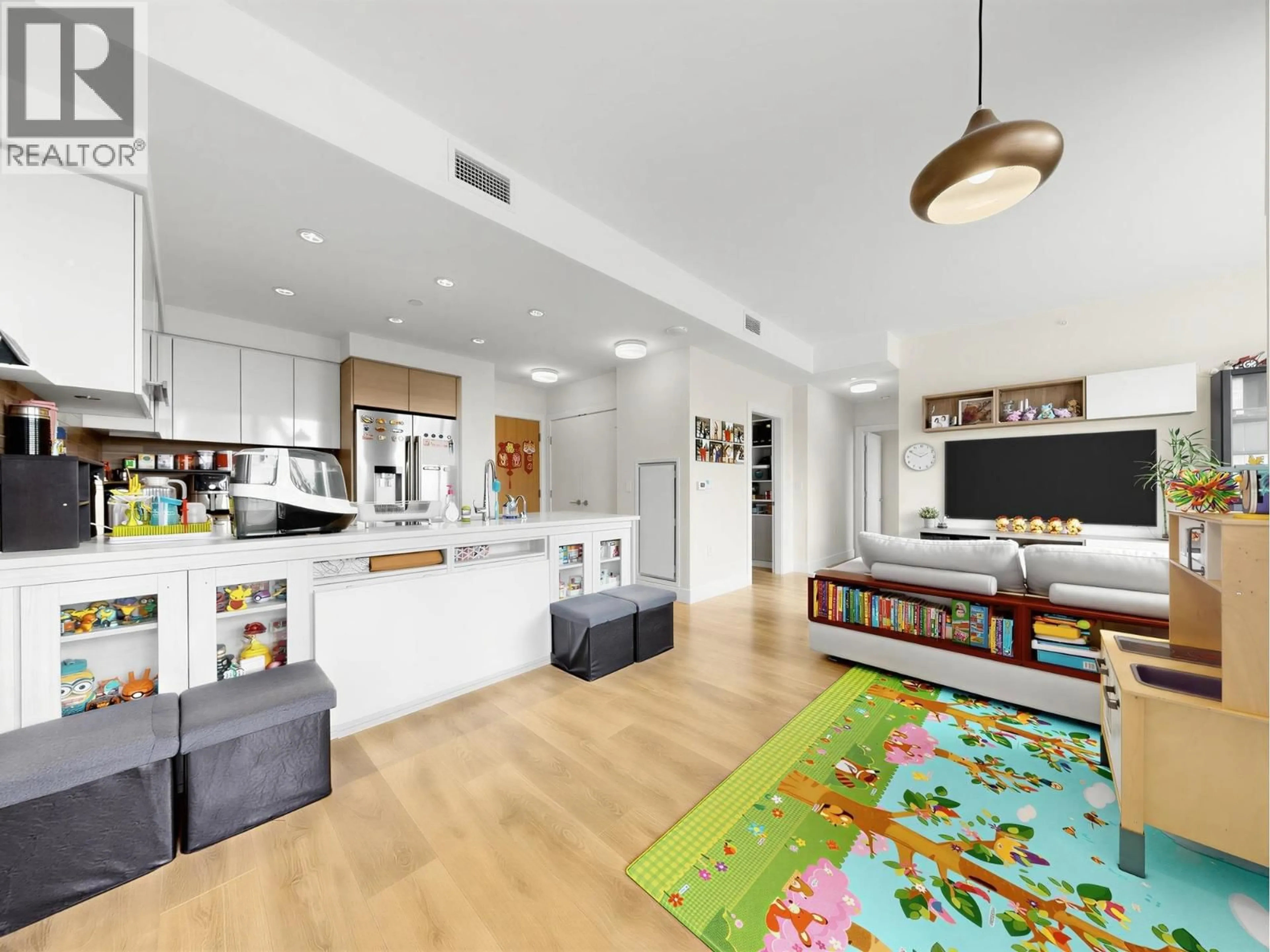 Unknown for 903 - 3451 SAWMILL CRESCENT, Vancouver British Columbia V5S0H3