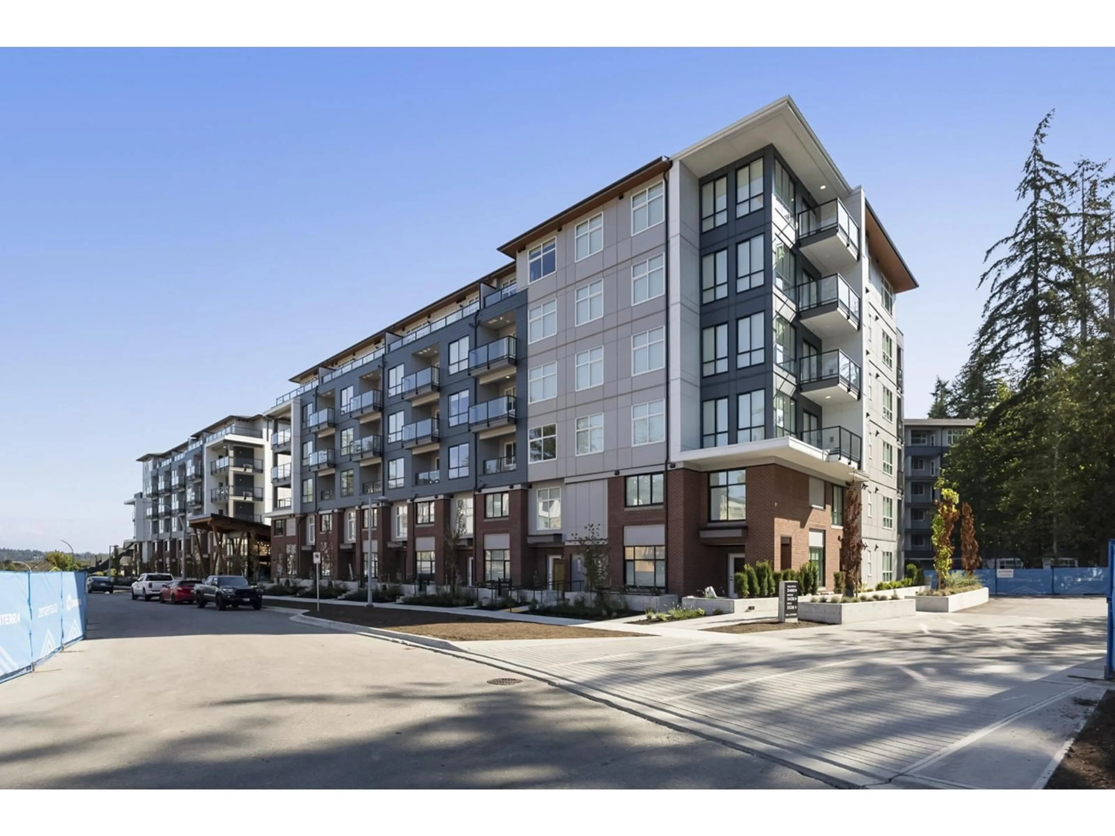 Unknown for 301 - 3528 146A STREET, Surrey British Columbia V4P0H4