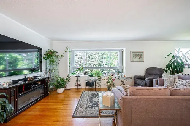 13938 115 AVENUE, Surrey 5