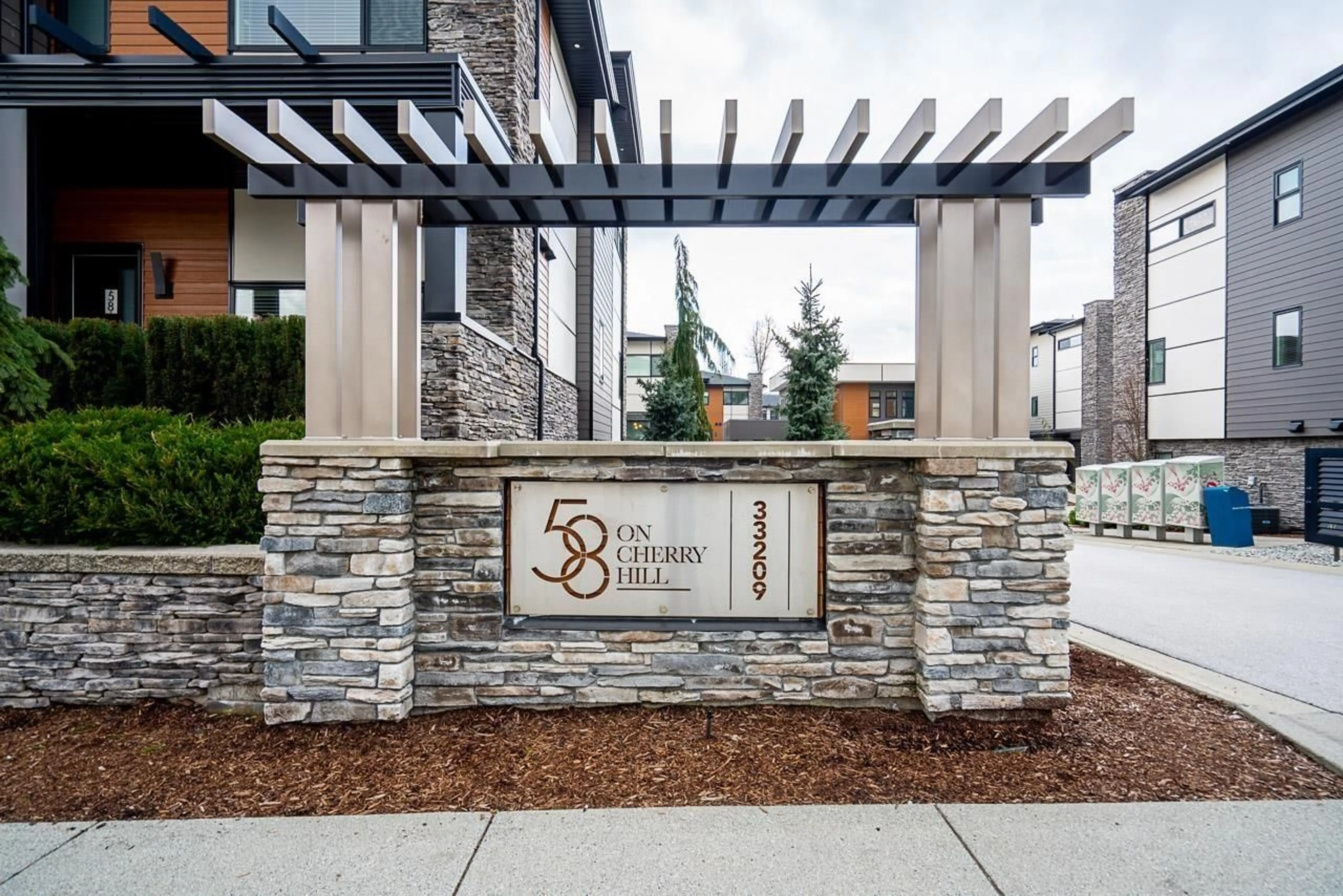 Unknown for 3 - 33209 CHERRY AVENUE, Mission British Columbia V2V0G8