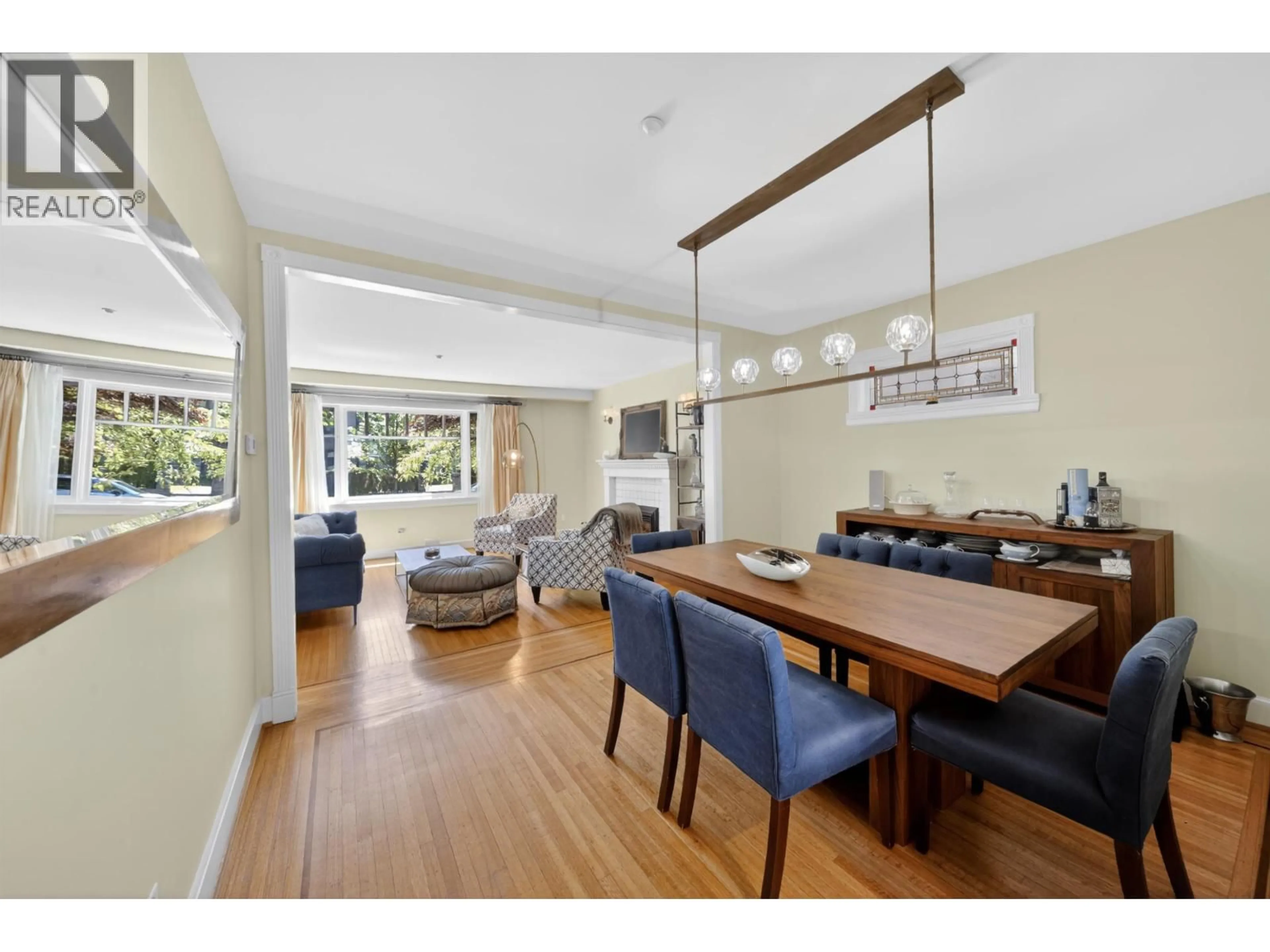 Dining room, wood/laminate floor for 2953 35TH AVENUE, Vancouver British Columbia V6N2M5