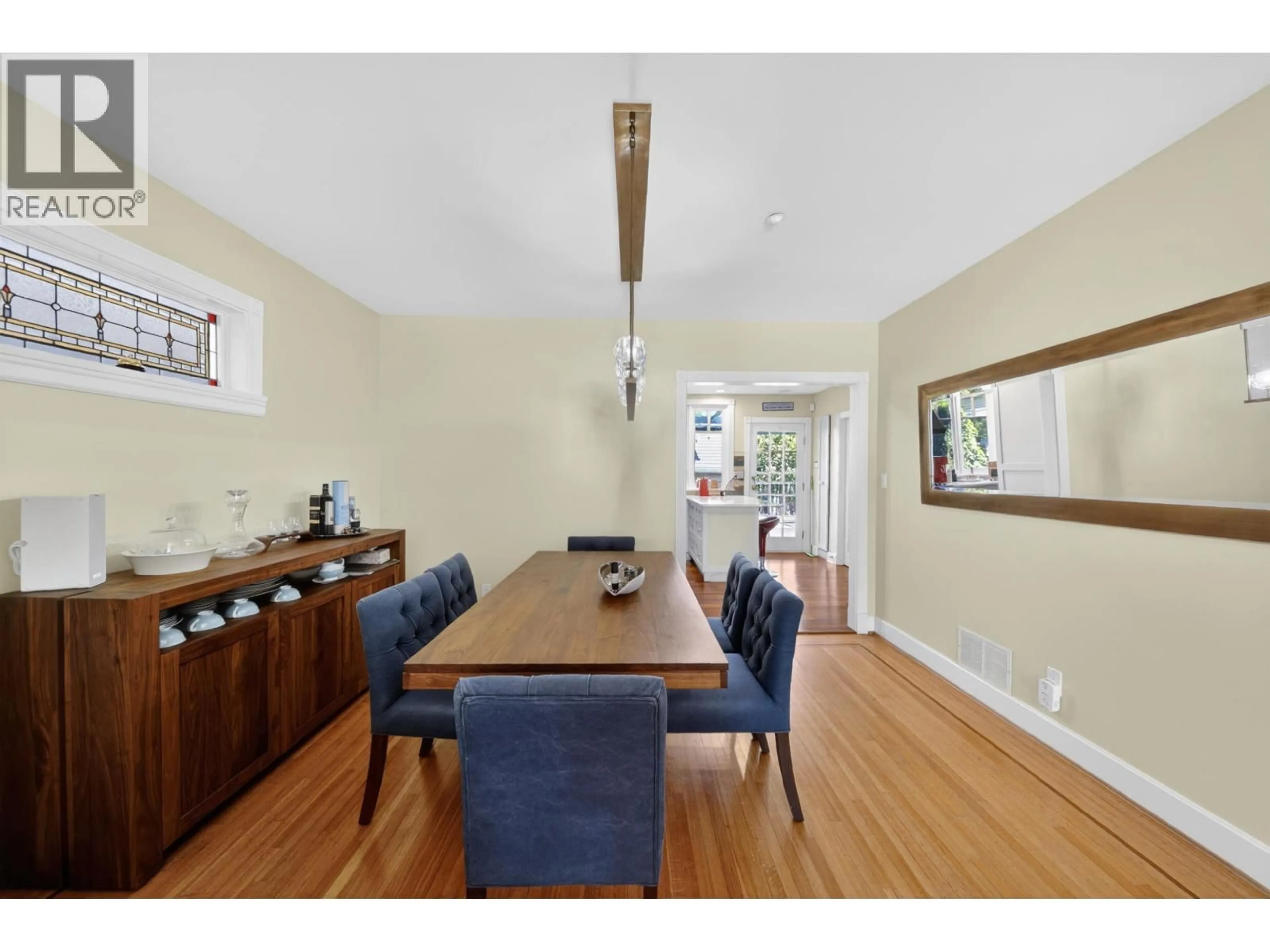 Dining room, wood/laminate floor for 2953 35TH AVENUE, Vancouver British Columbia V6N2M5