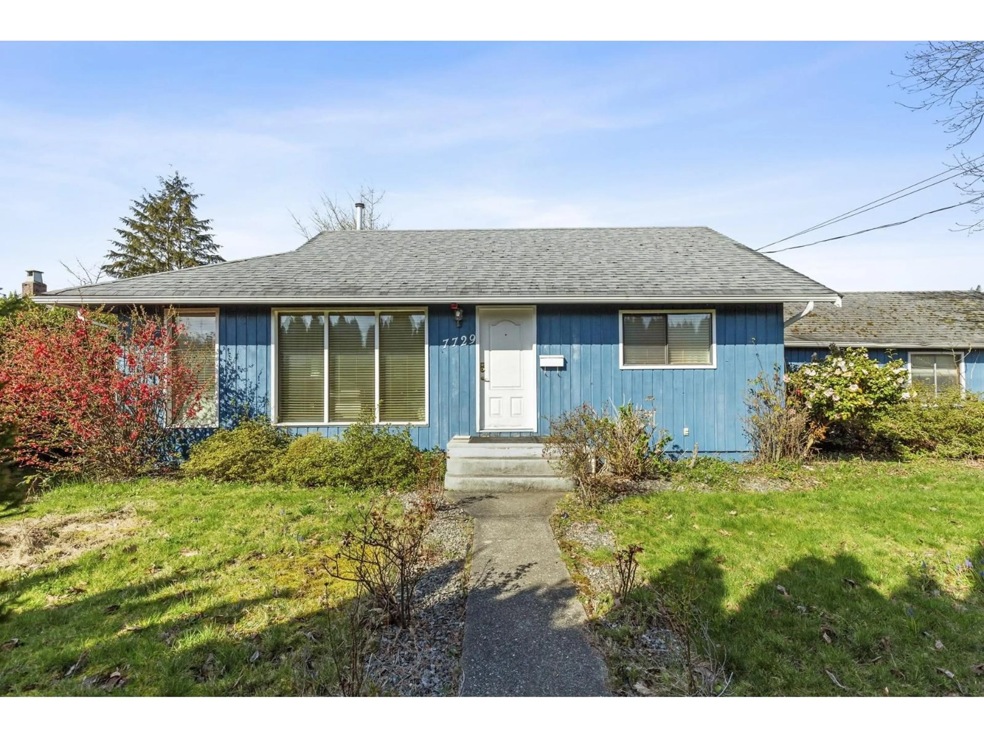 Home with vinyl exterior material, street for 7729 STAVE LAKE STREET, Mission British Columbia V2V4G7