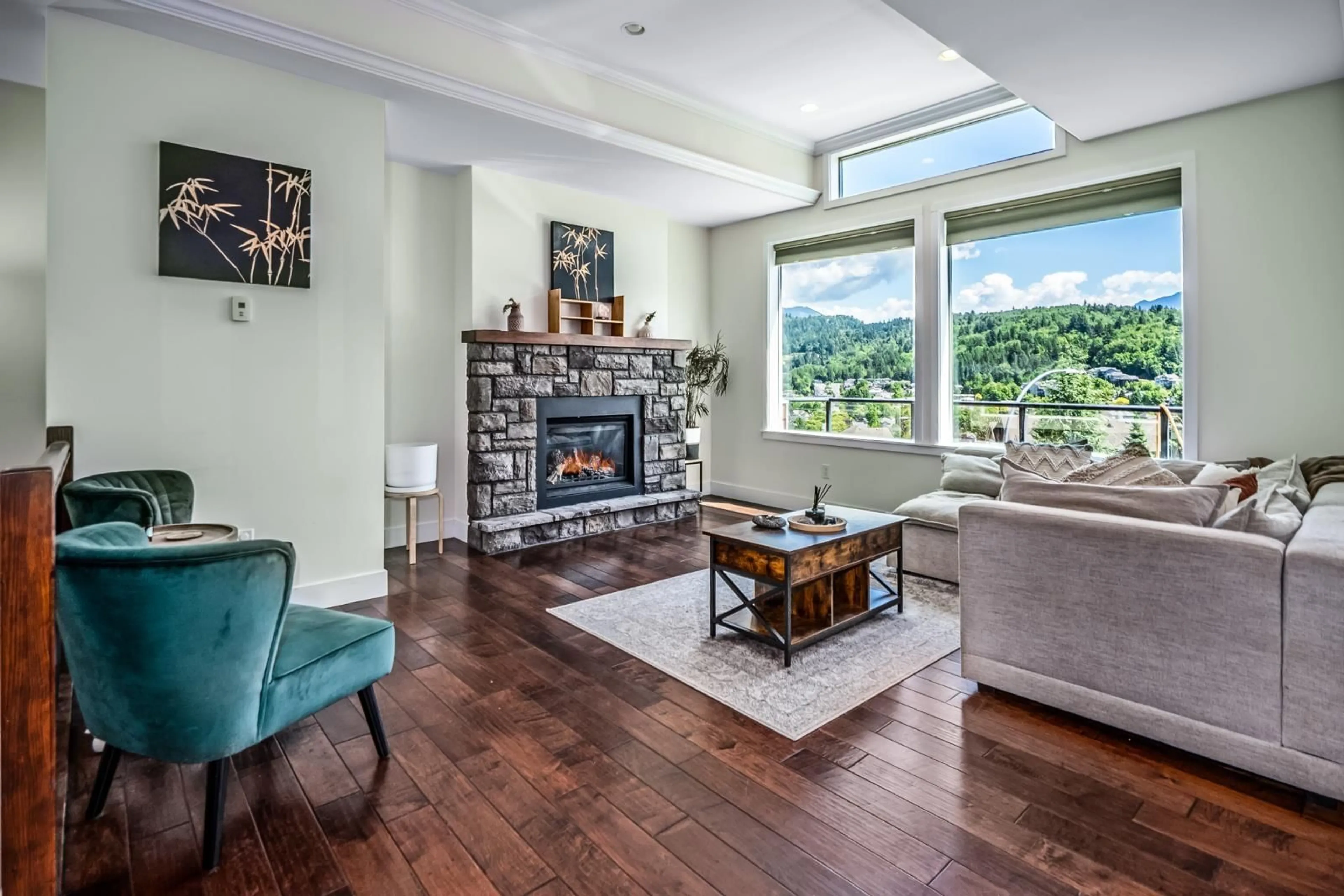 Living room with furniture, ceramic/tile floor for 45989 WEEDEN DRIVE, Chilliwack British Columbia V2R5X2