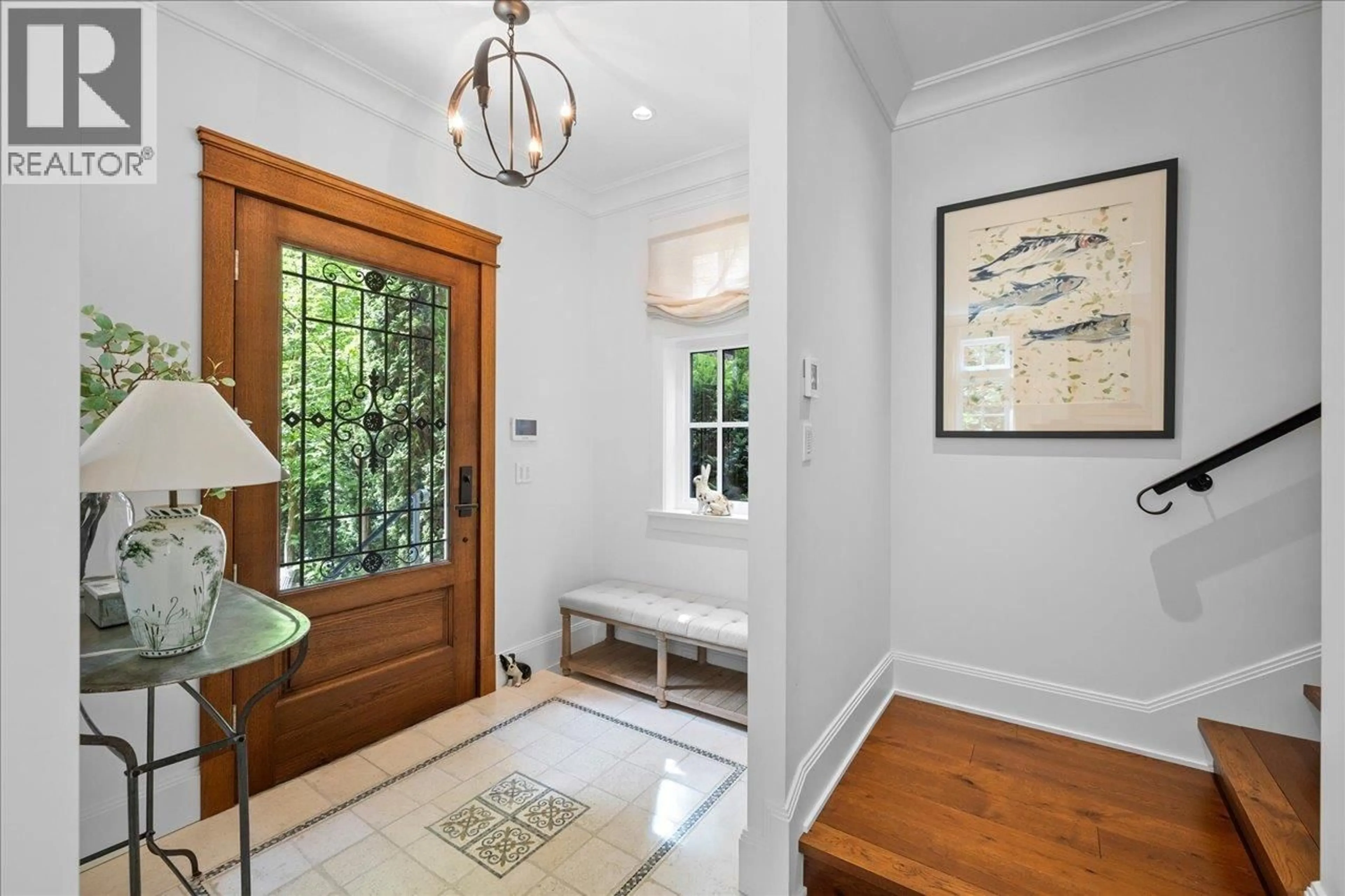 Indoor entryway for 4693 3RD AVENUE, Vancouver British Columbia V6R1N5