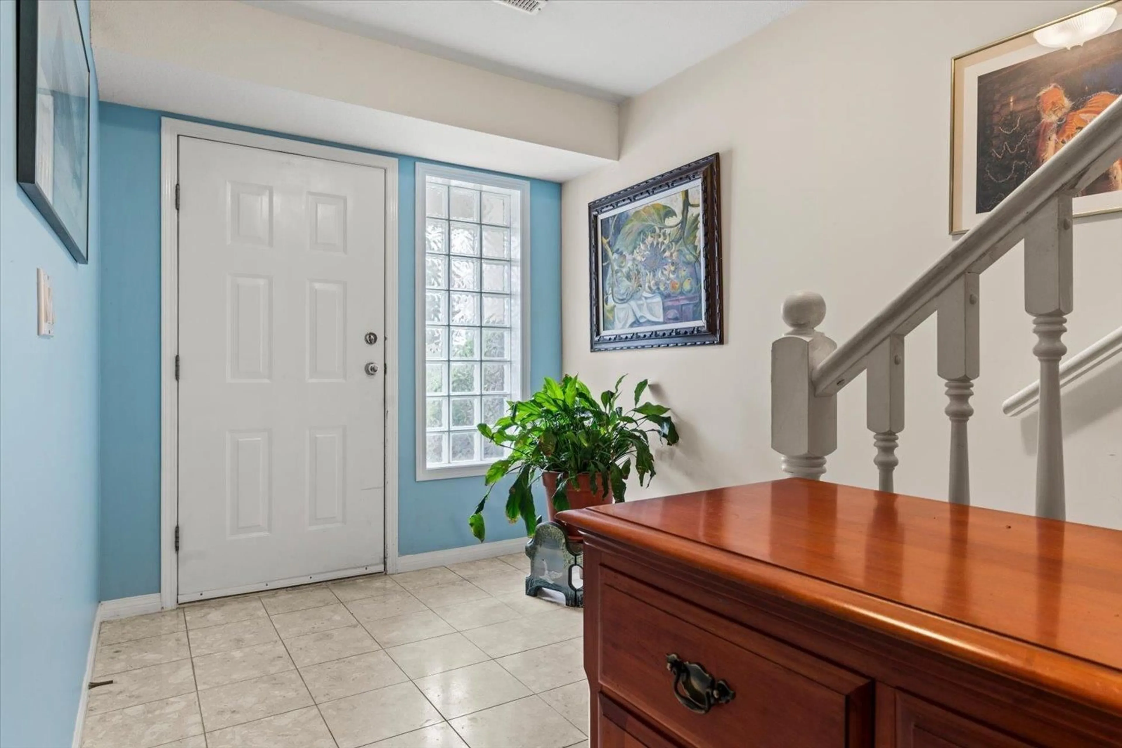 Indoor entryway for 15 - 8590 SUNRISE DRIVE, Chilliwack British Columbia V2R3Z4