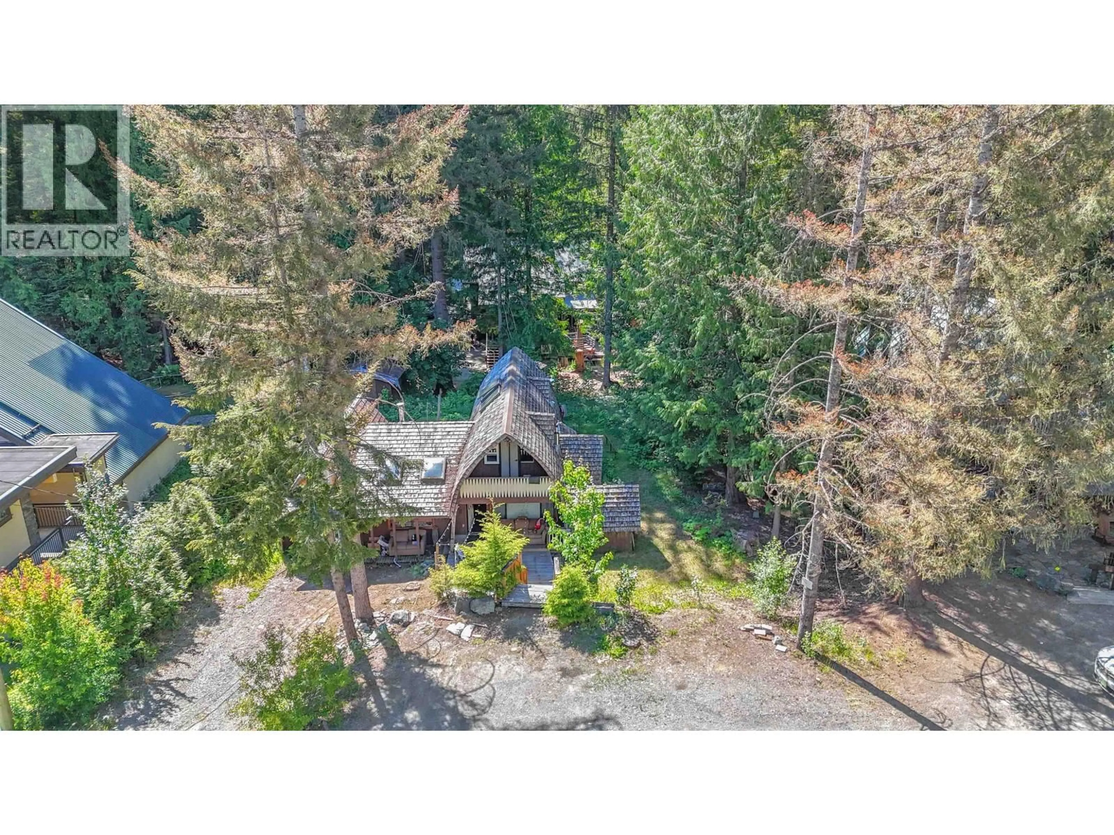 A pic from outside/outdoor area/front of a property/back of a property/a pic from drone, forest/trees view for 8160 ALPINE WAY, Whistler British Columbia V8E0G2