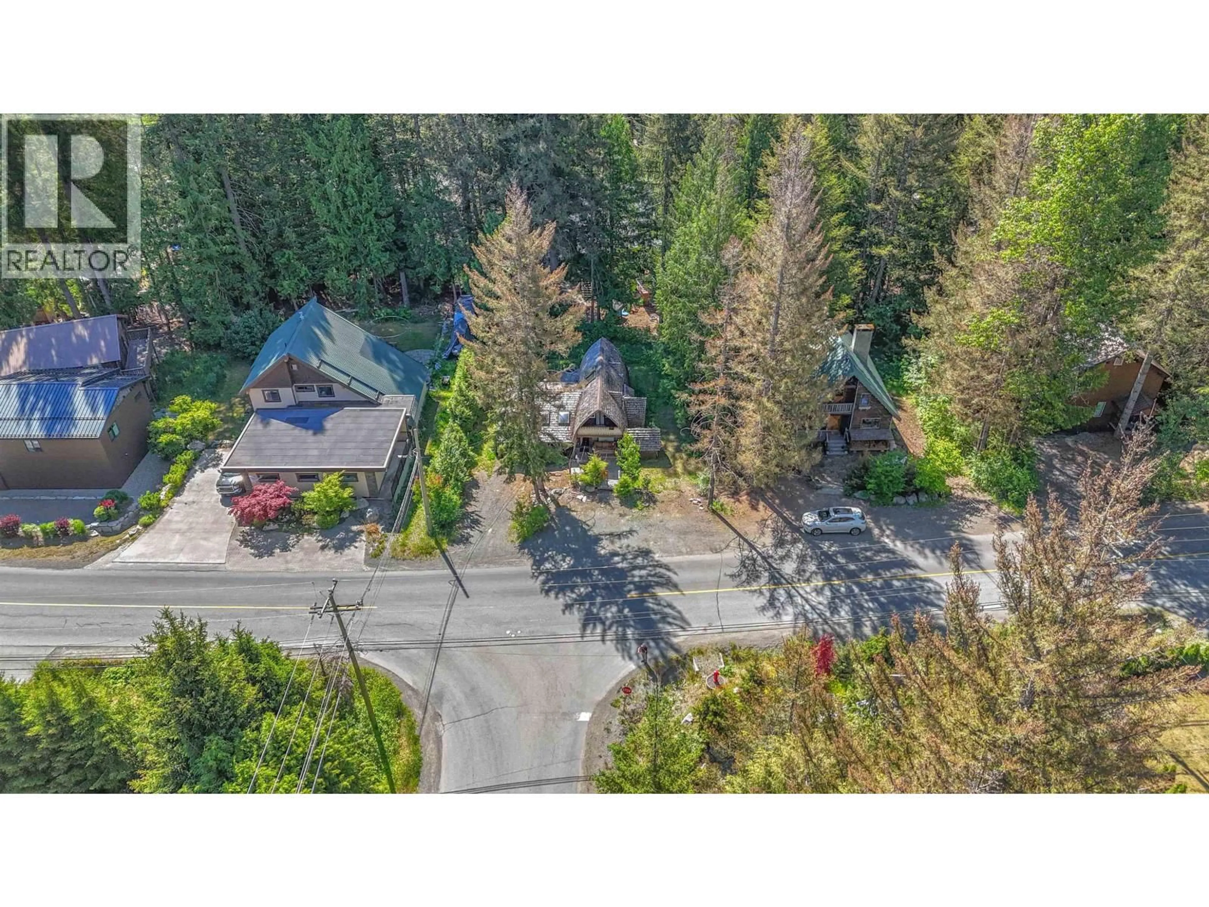 A pic from outside/outdoor area/front of a property/back of a property/a pic from drone, forest/trees view for 8160 ALPINE WAY, Whistler British Columbia V8E0G2