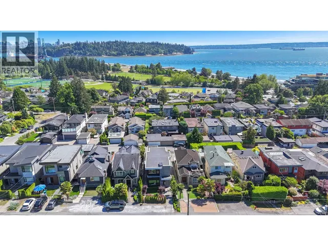 8160 ALPINE WAY, Whistler 5