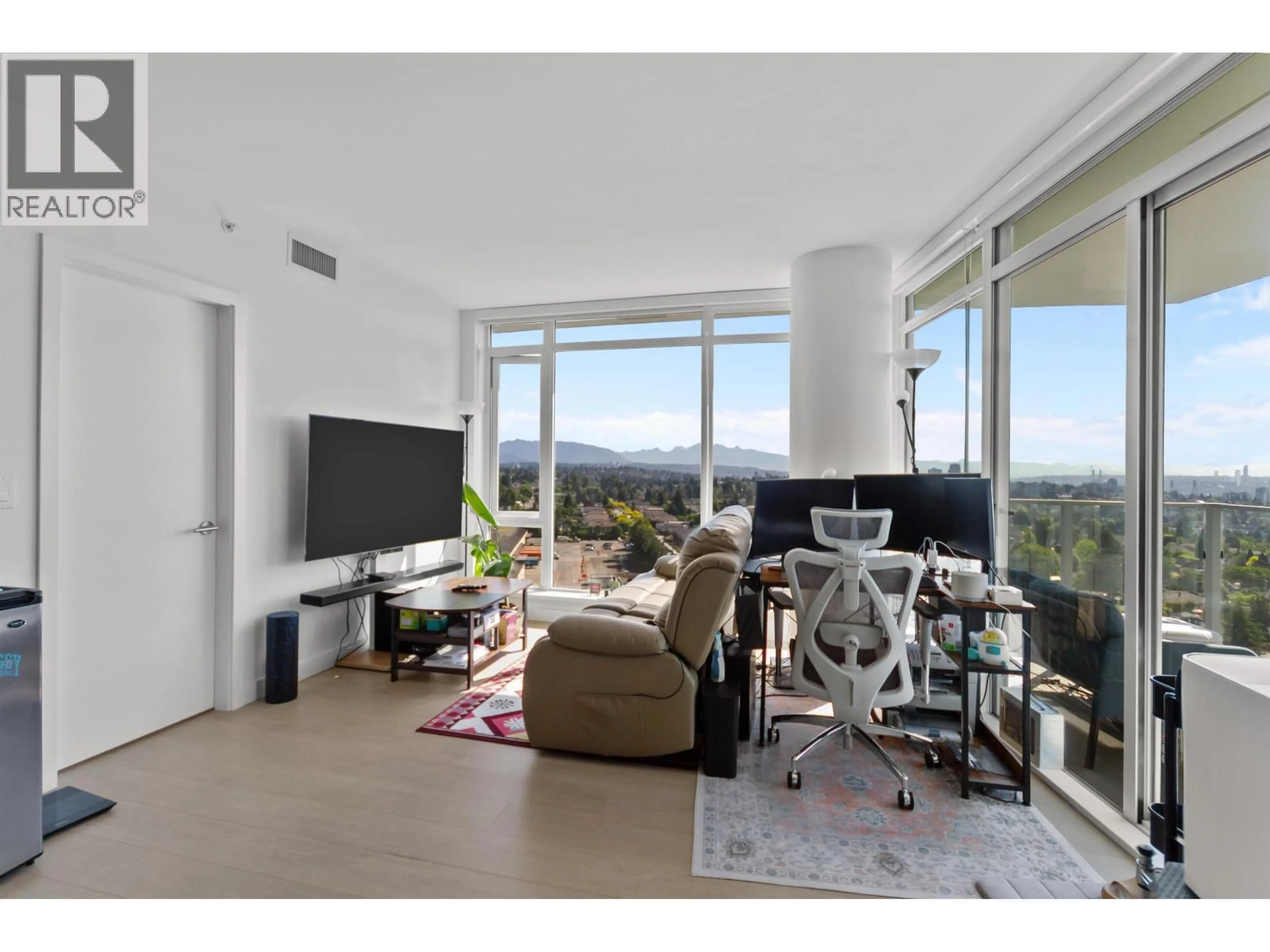 Unknown for 1708 - 7769 PARK CRESCENT, Burnaby British Columbia V3N0J7