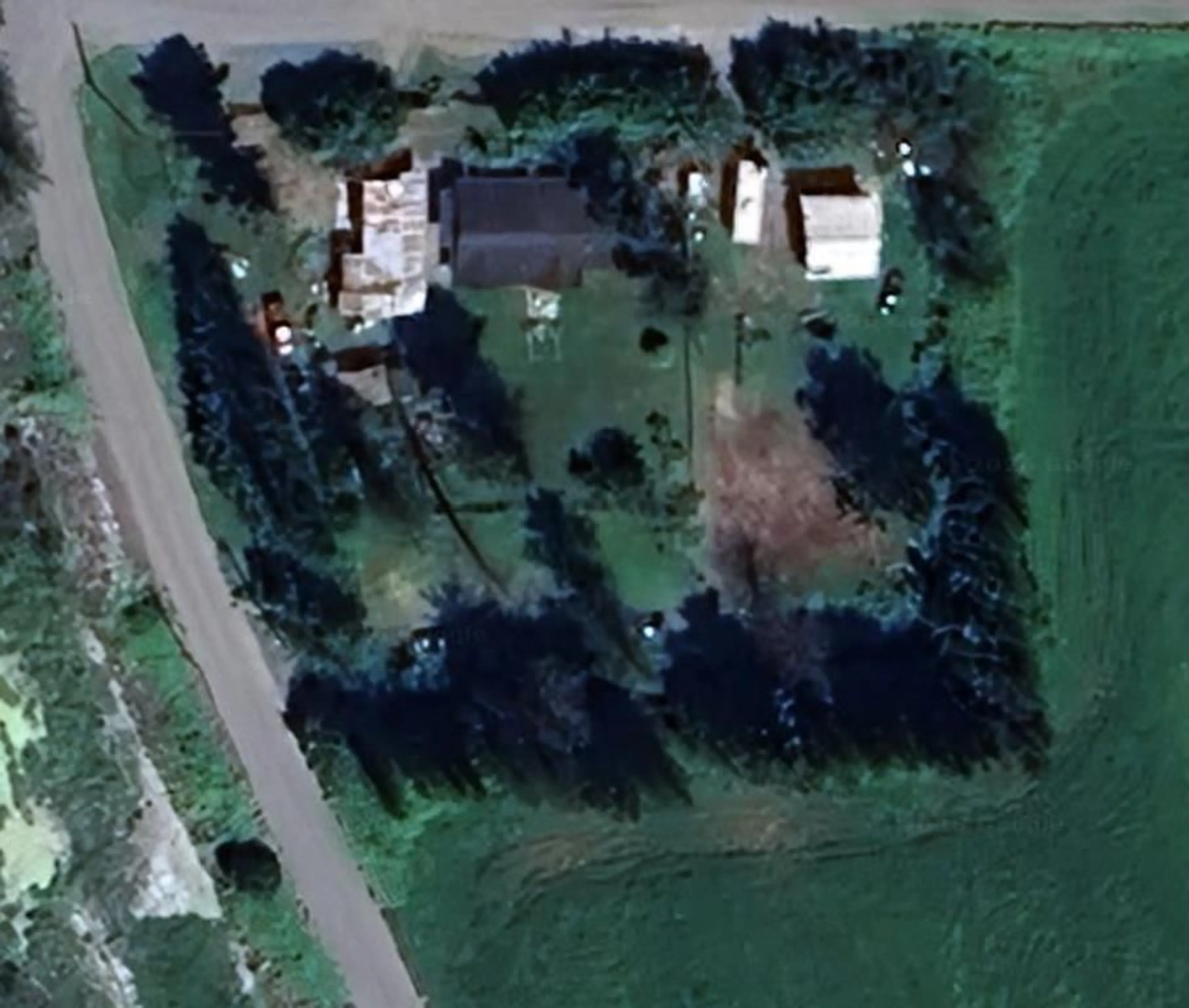 A pic from outside/outdoor area/front of a property/back of a property/a pic from drone, street for 41646 KIRKPATRICK ROAD, Mission British Columbia V0M1G0