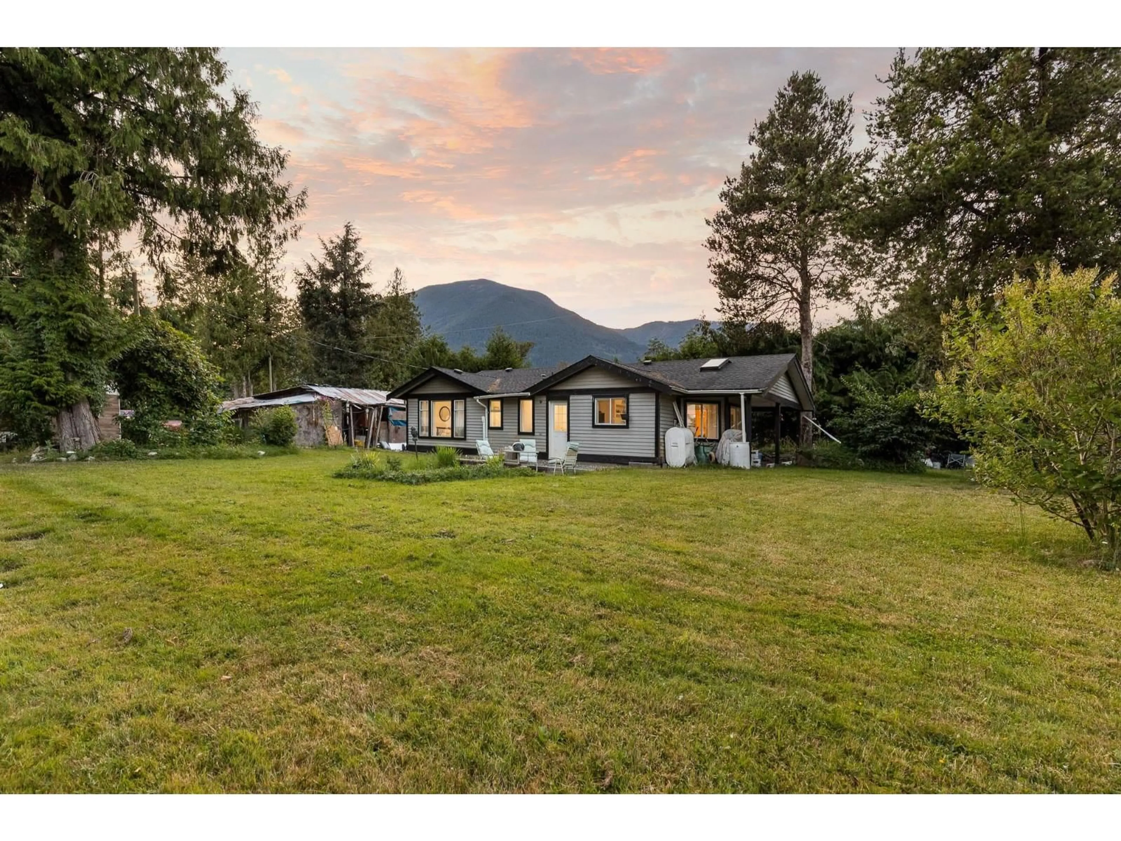 A pic from outside/outdoor area/front of a property/back of a property/a pic from drone, mountain view for 41646 KIRKPATRICK ROAD, Mission British Columbia V0M1G0