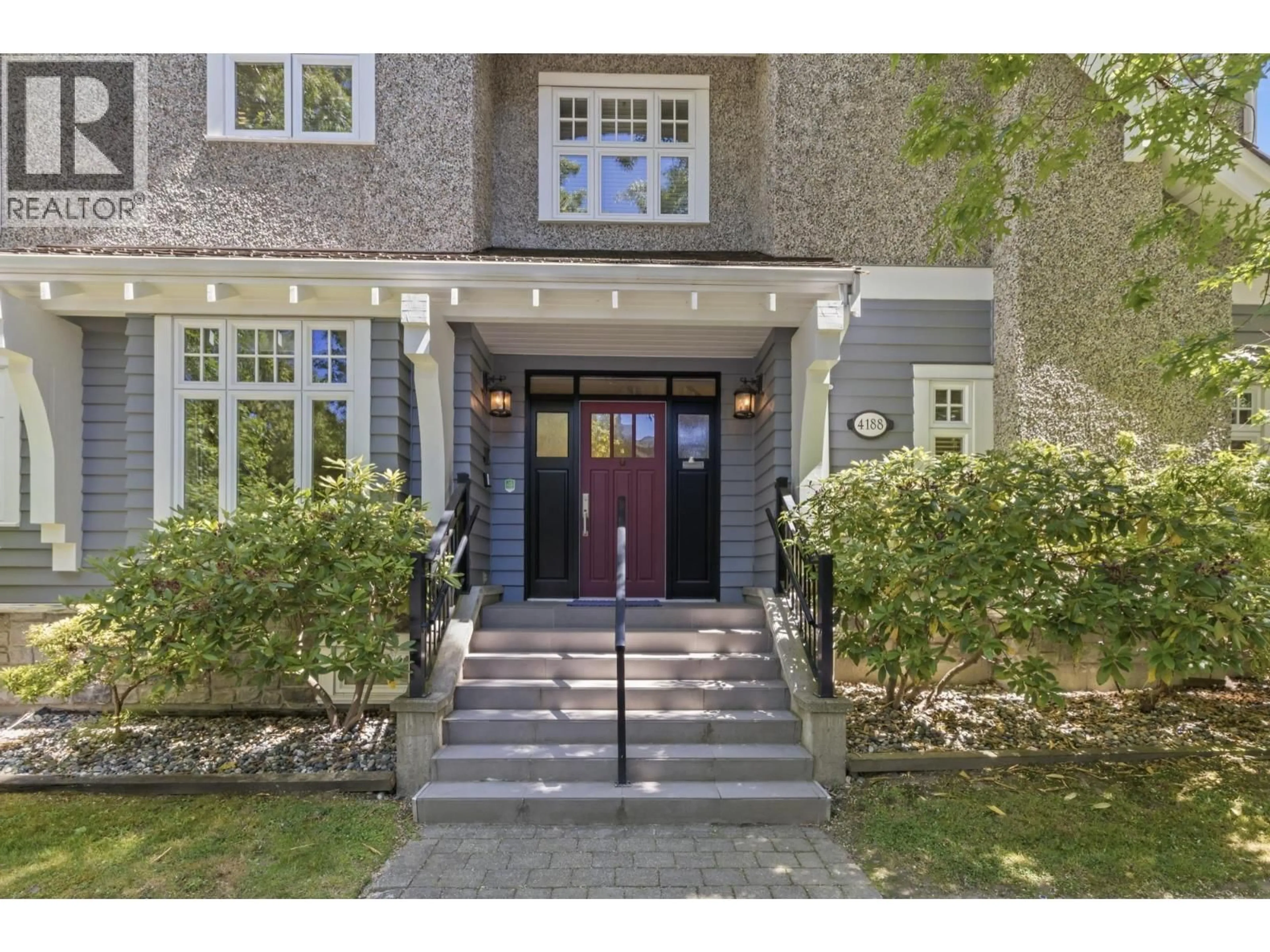 Indoor entryway for 4188 BALACLAVA STREET, Vancouver British Columbia V6L2T1