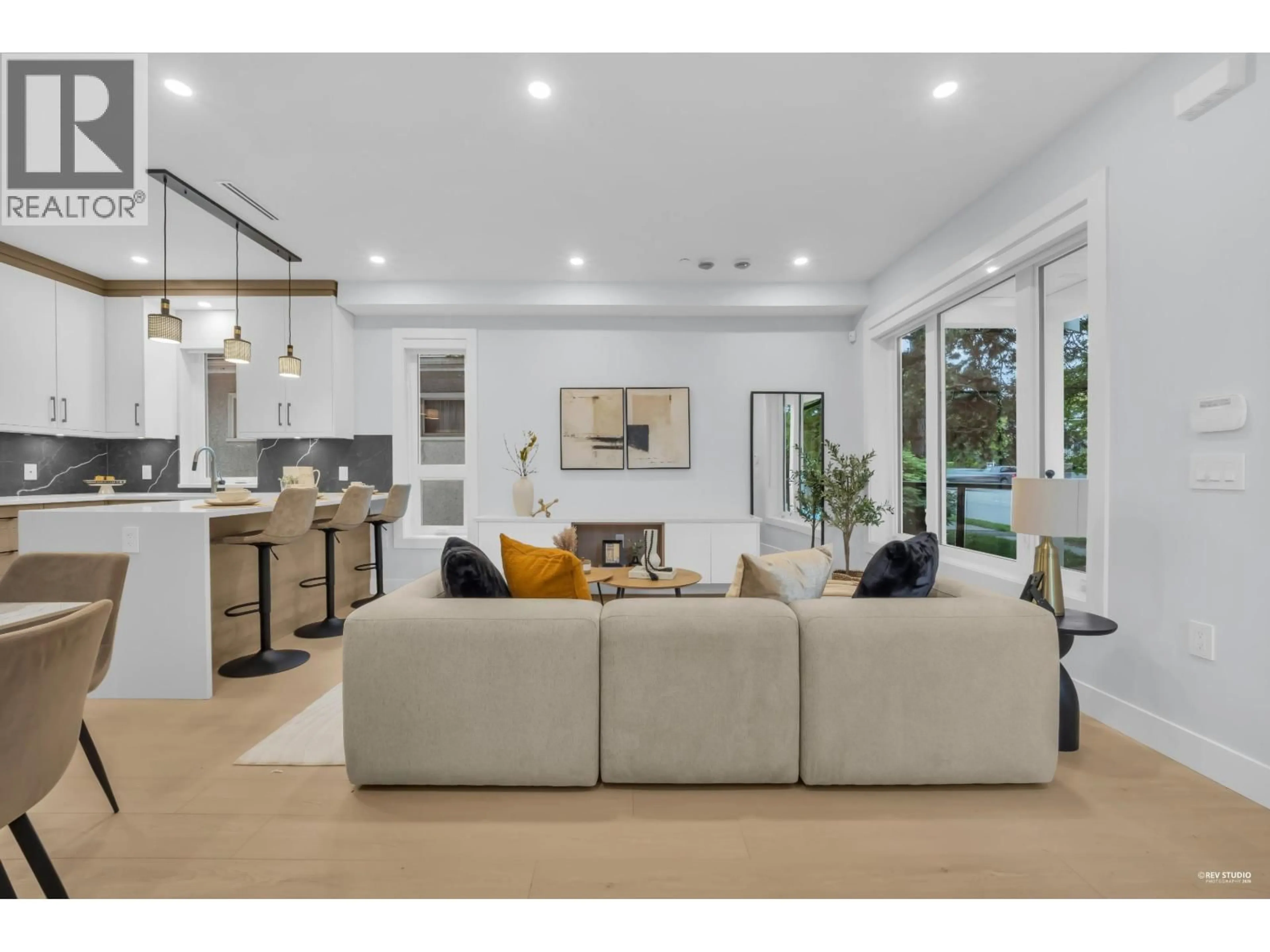 Living room with furniture, unknown for 2619 MCGILL STREET, Vancouver British Columbia V5K1H2